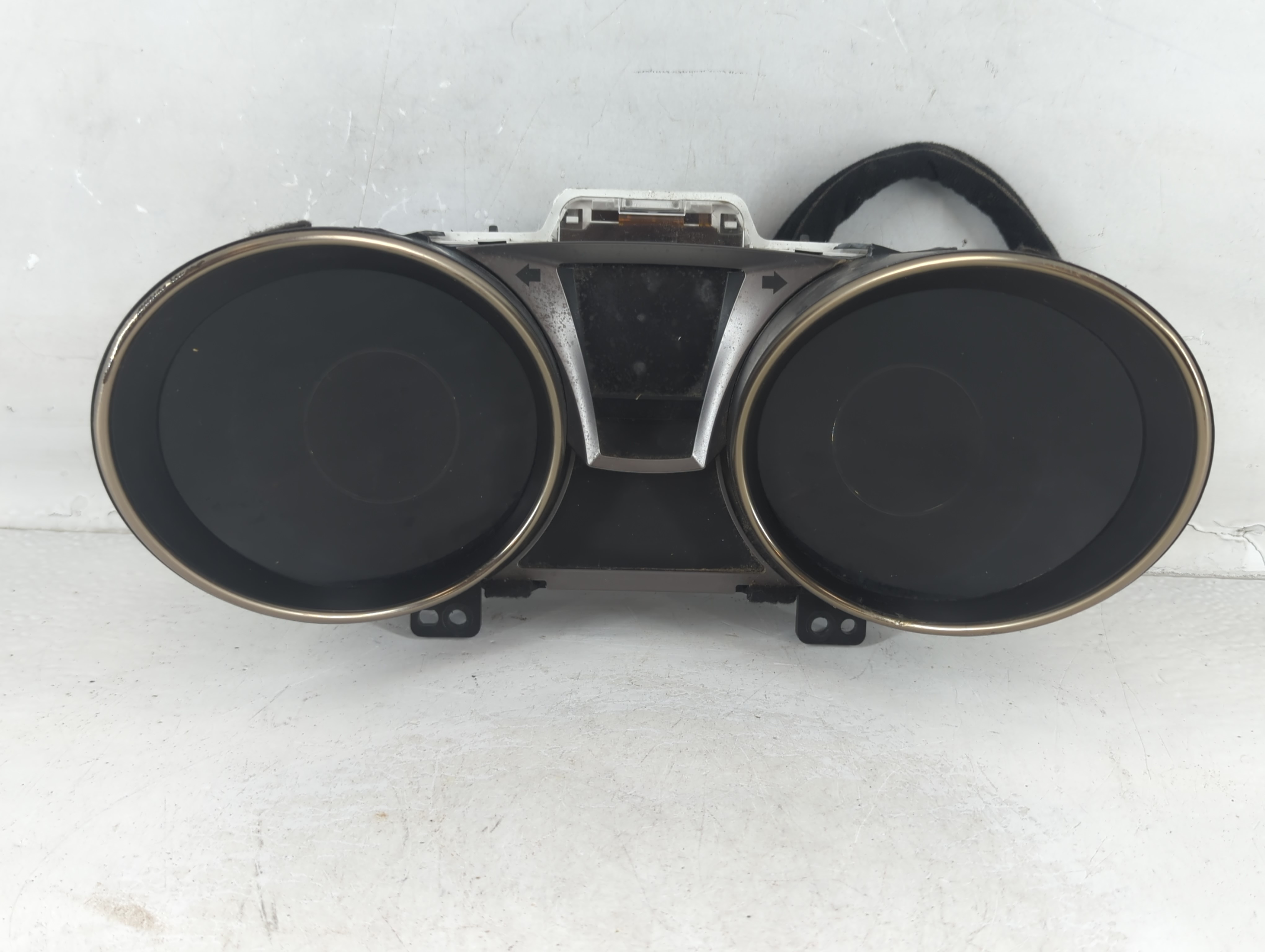 2013-2013 Hyundai Genesis Speedometer Instrument Cluster Gauges 1049171 - Oemusedautoparts1.com