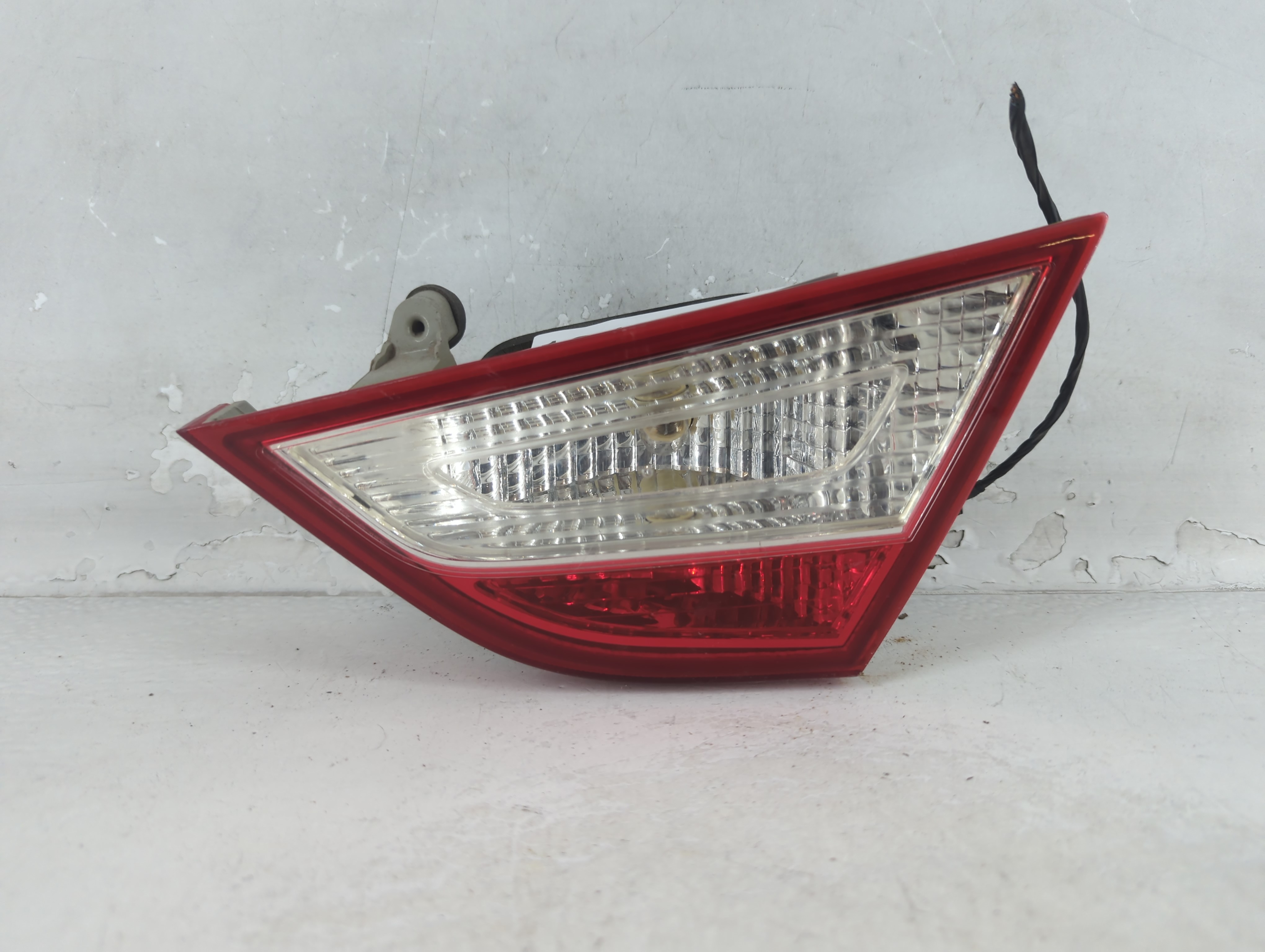 2011-2014 Hyundai Sonata Passenger Right Side Tail Light Taillight Oem 1049257 - Oemusedautoparts1.com