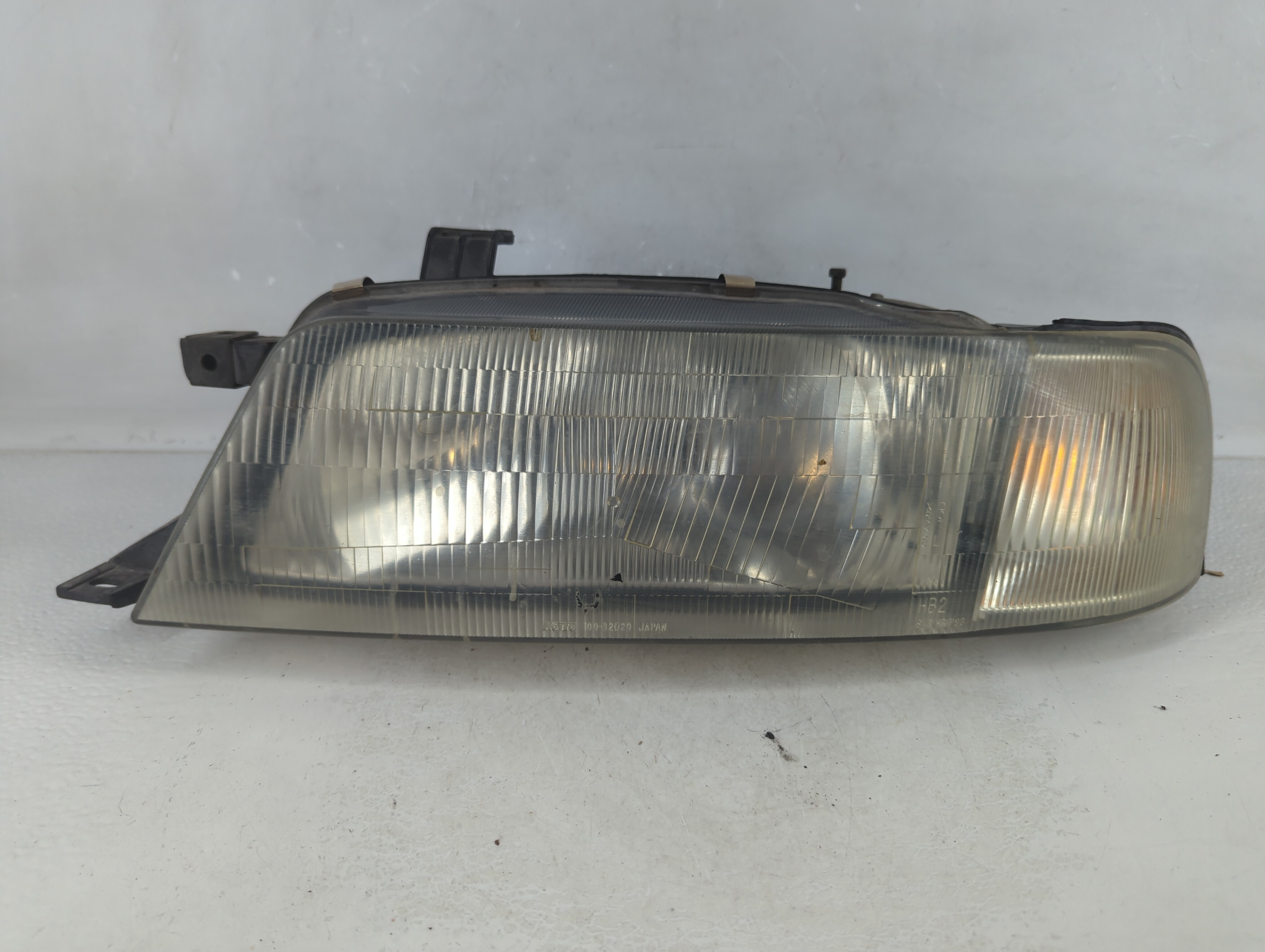 1995-2002 Suzuki Esteem Driver Left Side Tail Light Taillight Oem 1049260 - Oemusedautoparts1.com