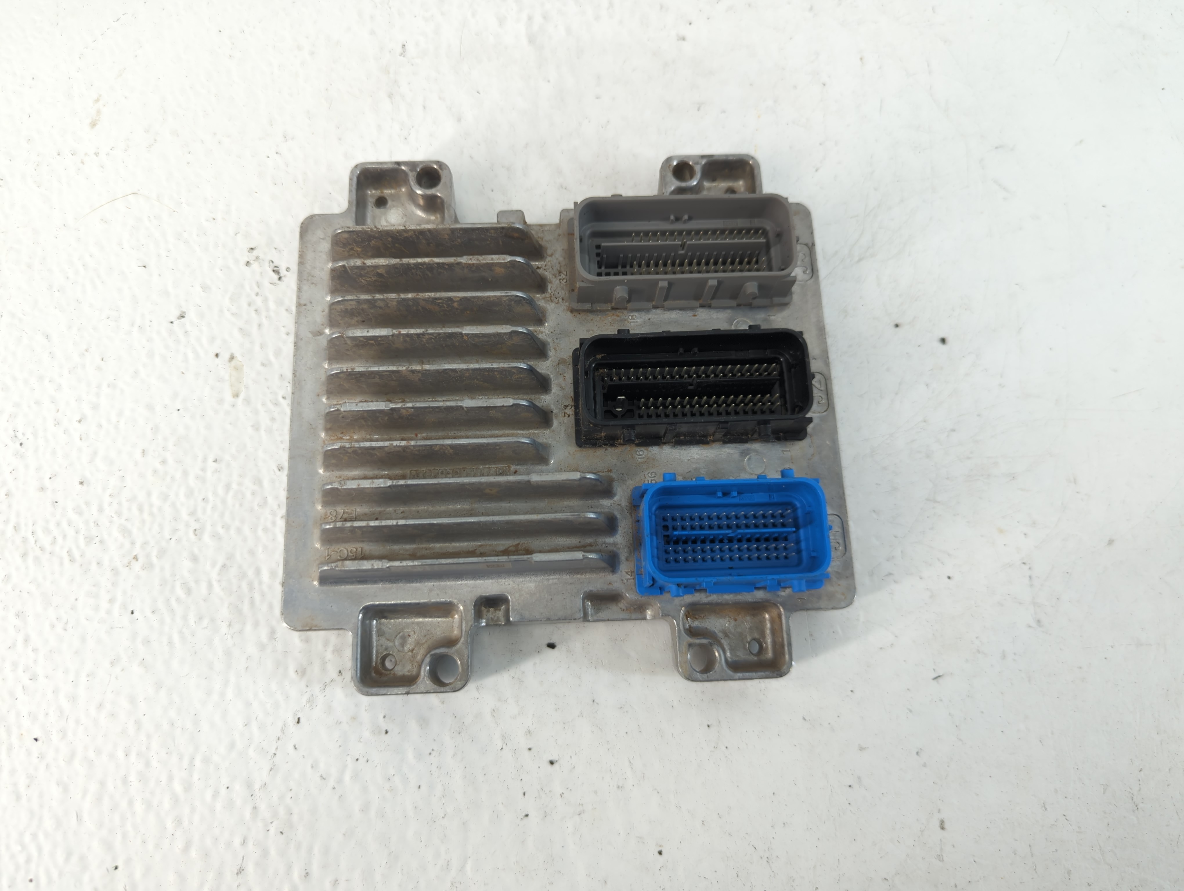 2017 Chevrolet Express 2500 Engine Control Computer Ecu Pcm Ecm Pcu Oem 1049266 - Oemusedautoparts1.com