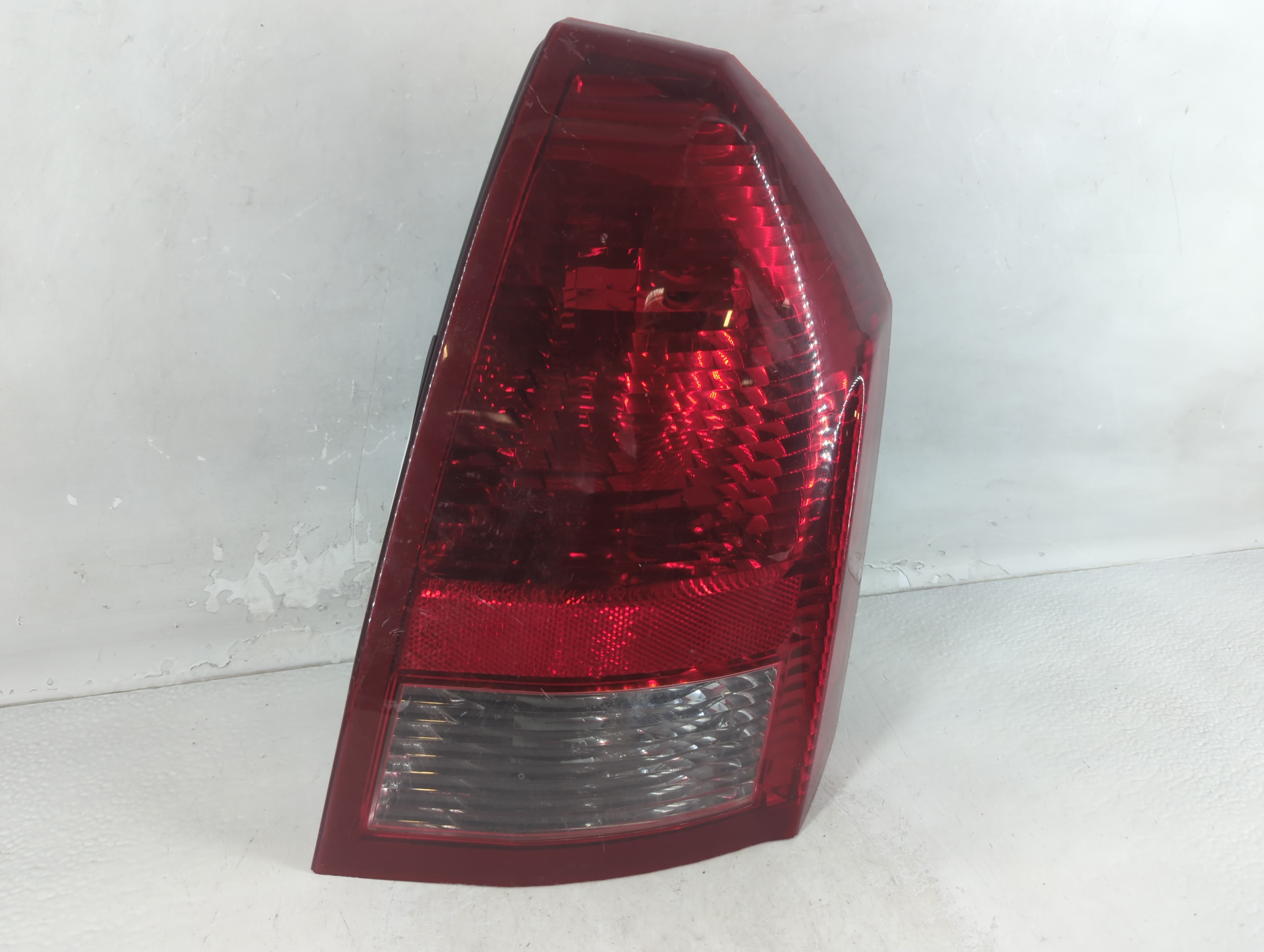 Volvo V70 Passenger Right Side Tail Light Taillight Oem 1049274 - Oemusedautoparts1.com