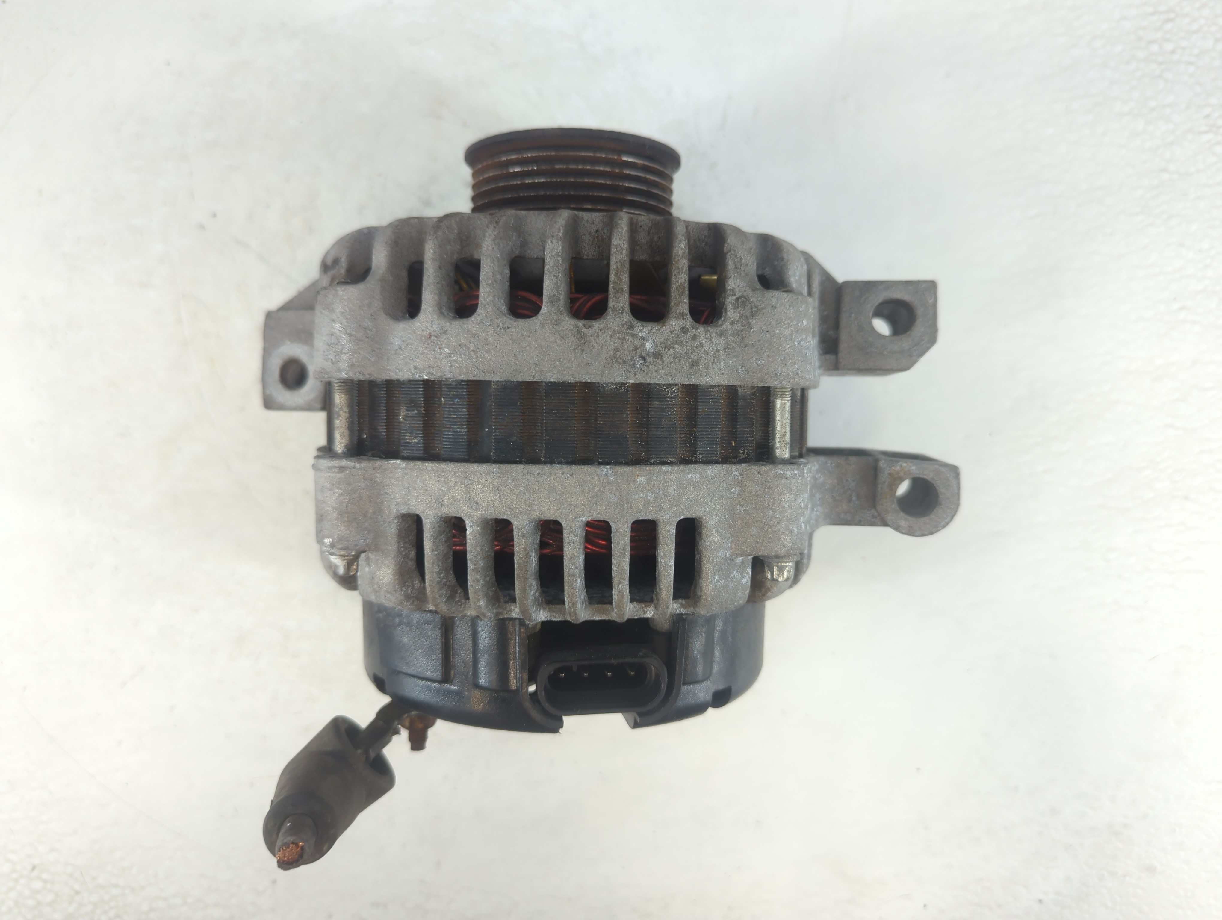 Picture of 2002-2005 Gmc Envoy Alternator Generator Charging Assembly Engine Oem 1049287