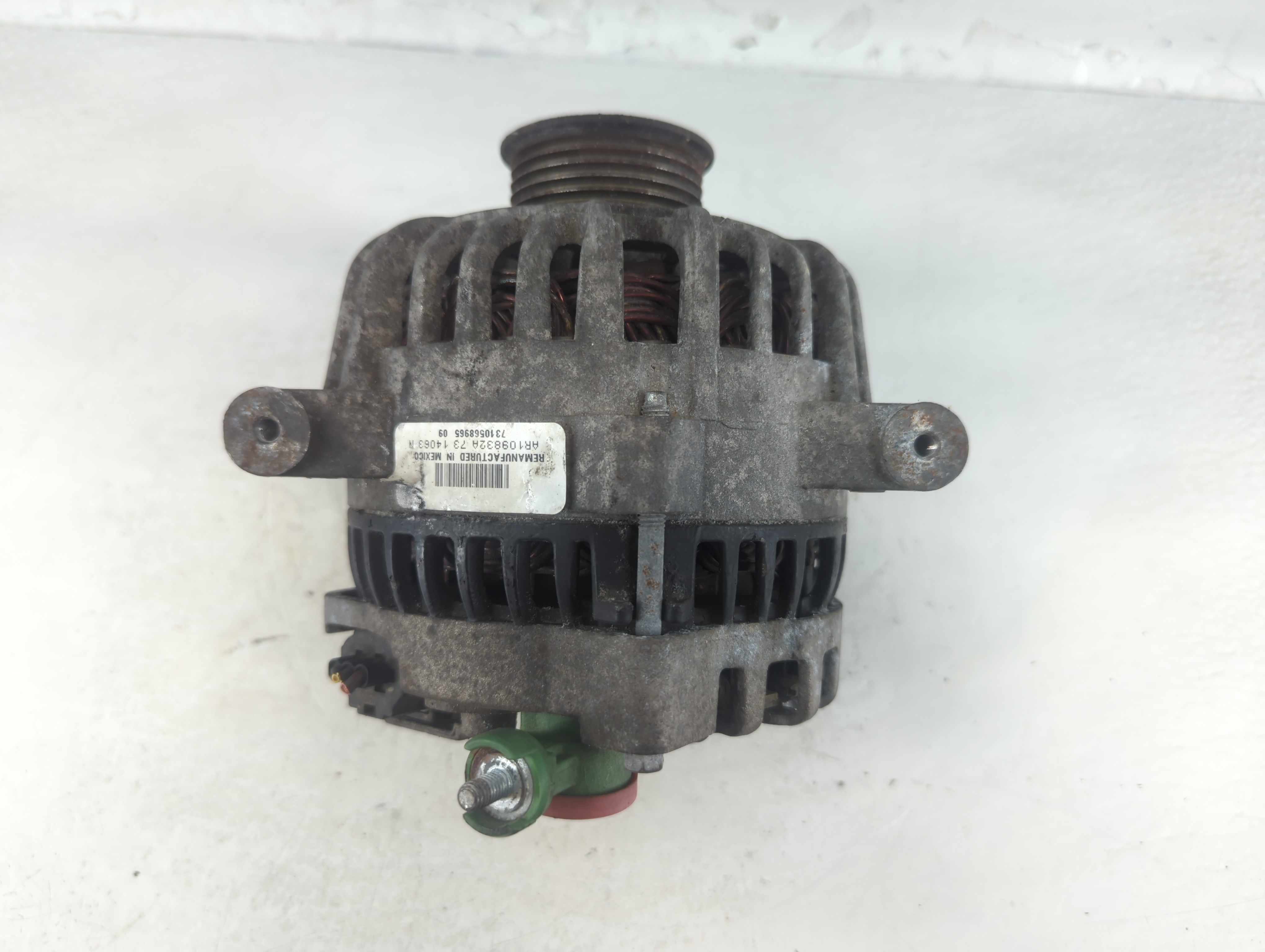 2005 Lincoln Navigator Alternator Generator Charging Assembly Engine Oem 1049288 - Oemusedautoparts1.com