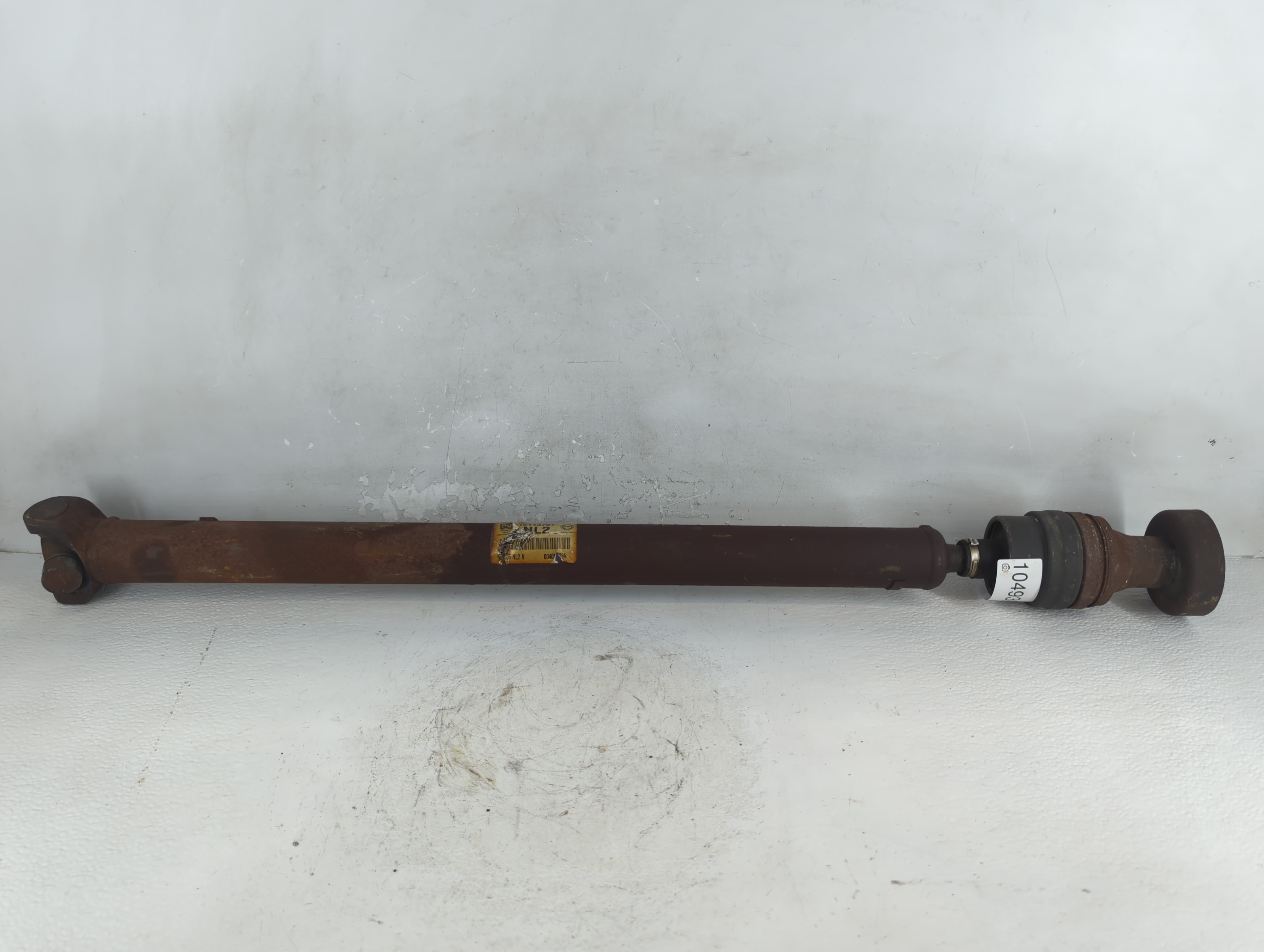 Picture of 2002-2009 Gmc Envoy Front Driveshaft Oem 1049305