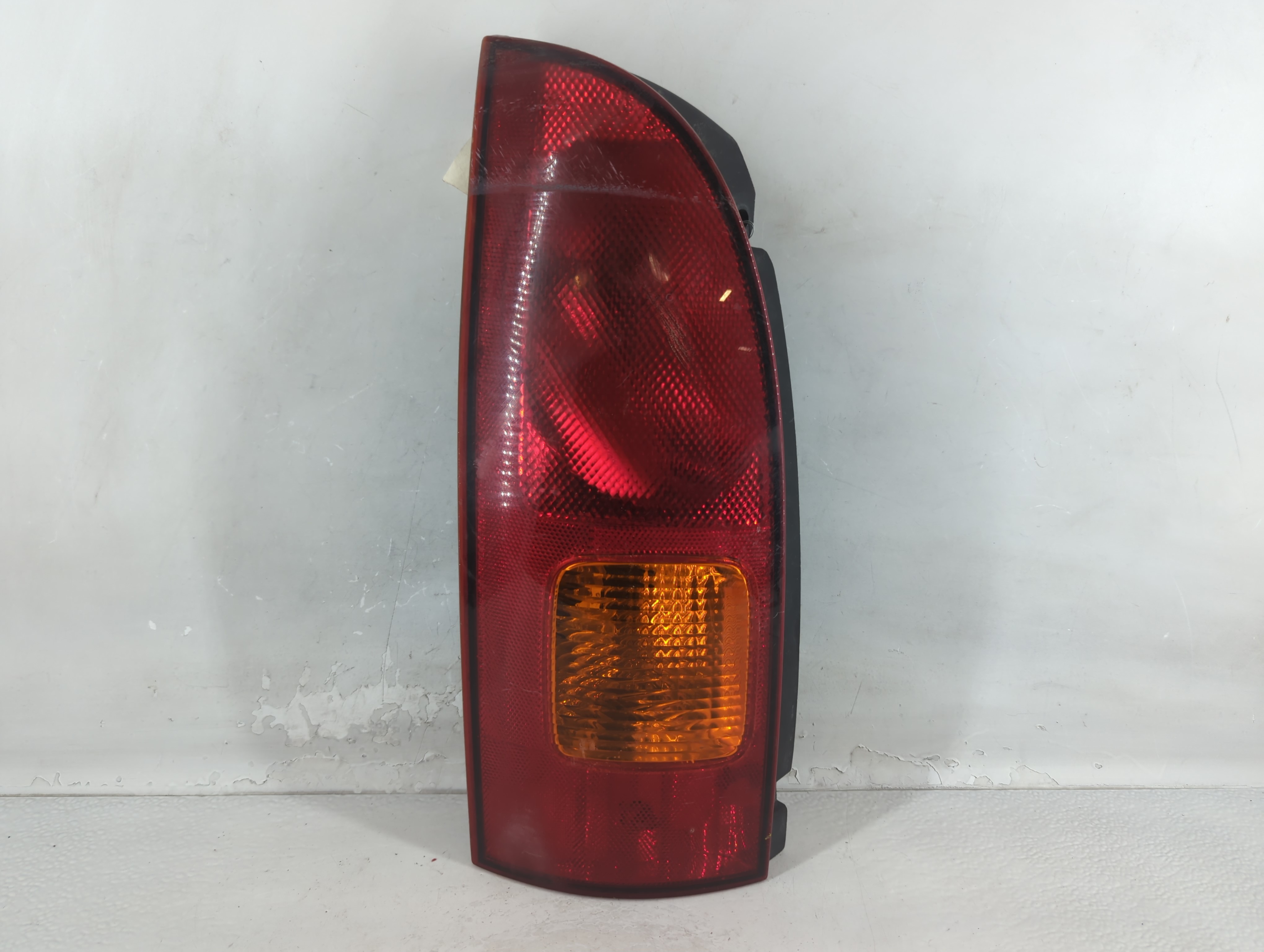 1992 Nissan Quest Driver Left Side Tail Light Taillight Oem 1049312 - Oemusedautoparts1.com