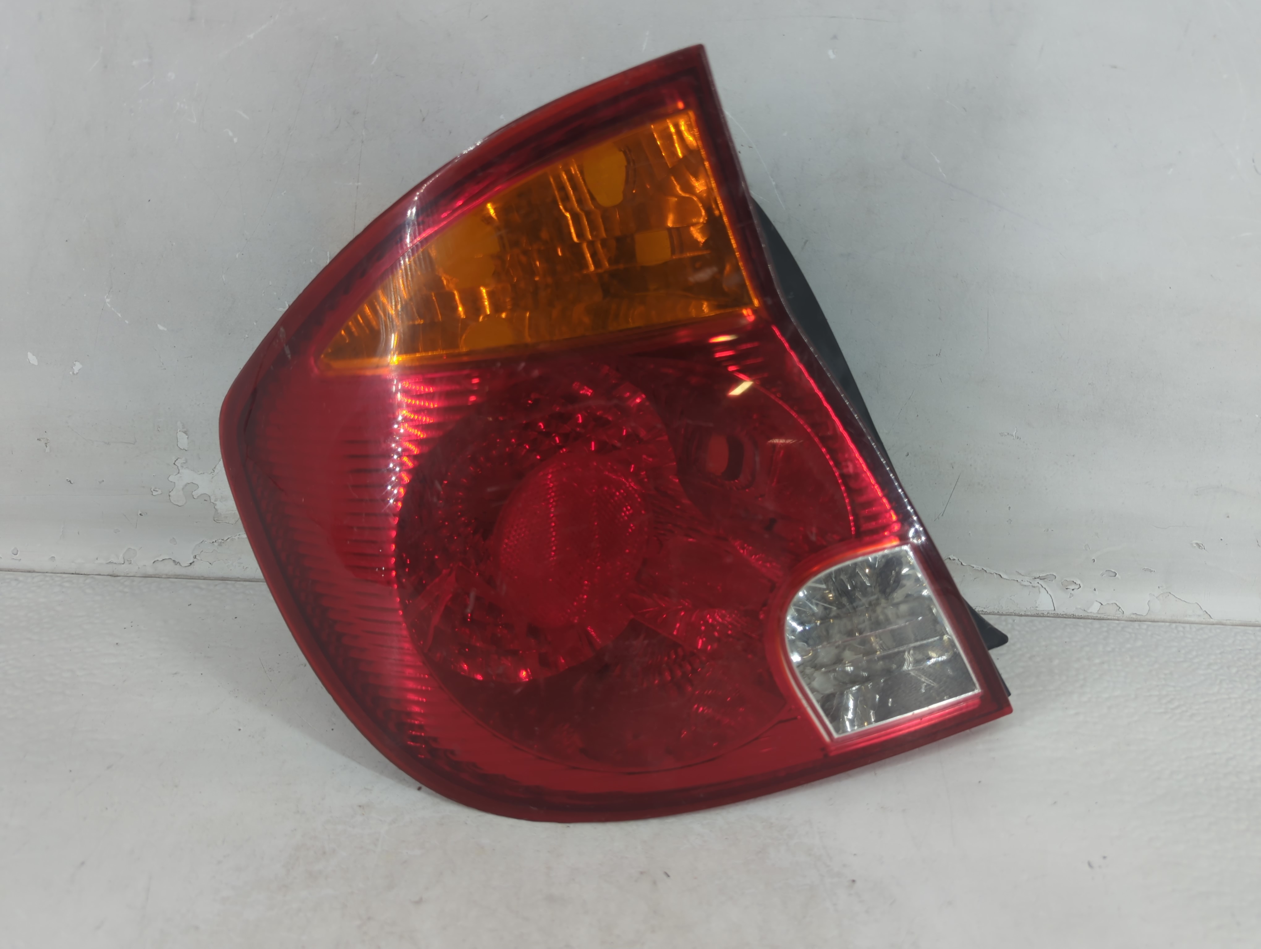 Picture of 1987-1995 Nissan Pathfinder Driver Left Side Tail Light Taillight Oem 1049321