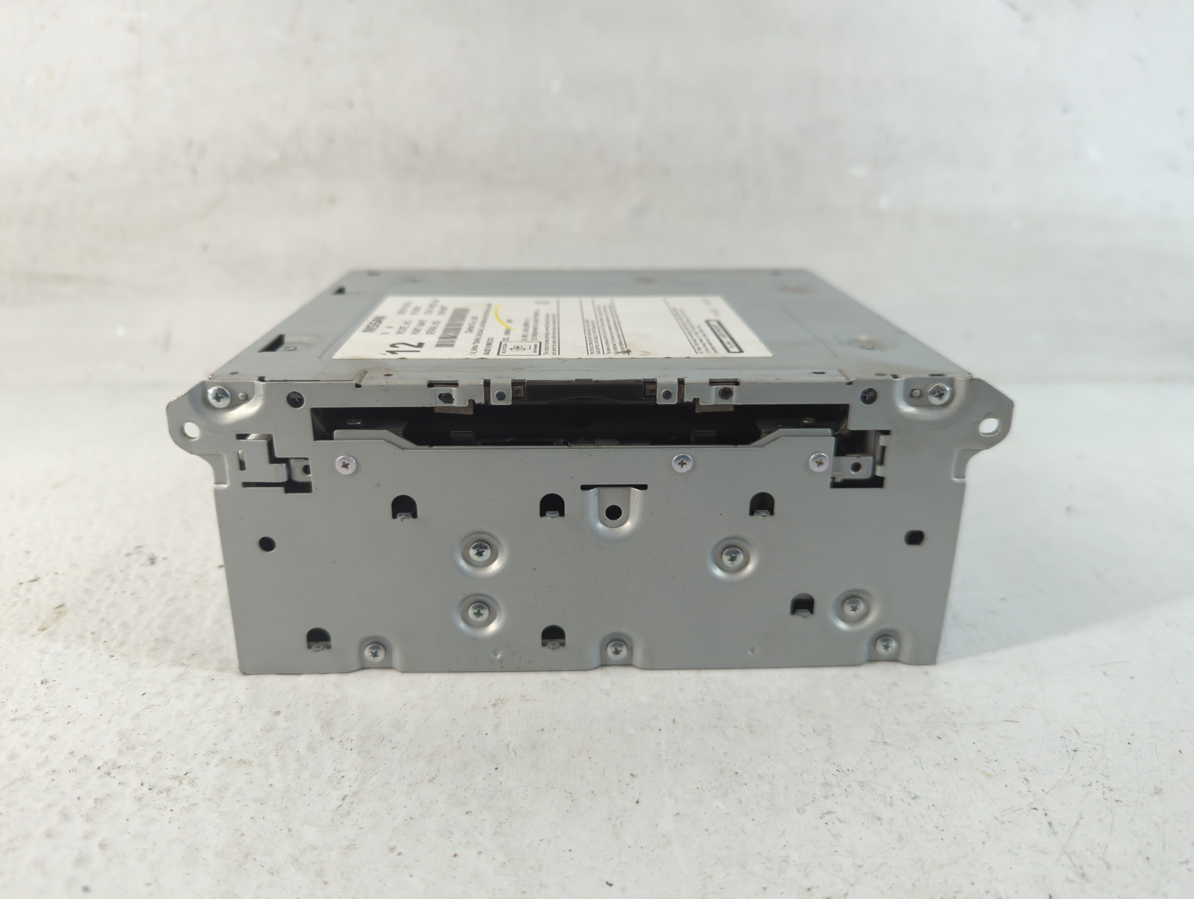 2019-2020 Infiniti Qx50 Am Fm Cd Player Radio Receiver 1049352 - Oemusedautoparts1.com