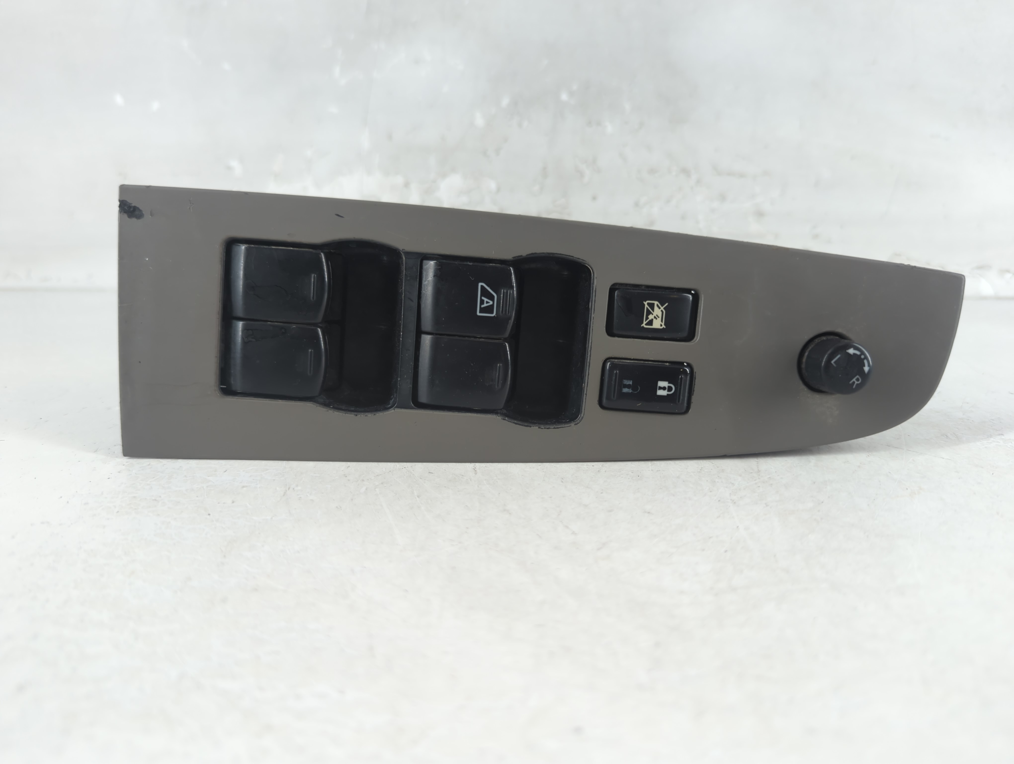 2007-2013 Nissan Altima Driver Left Door Master Power Window Switch 1049360 - Oemusedautoparts1.com
