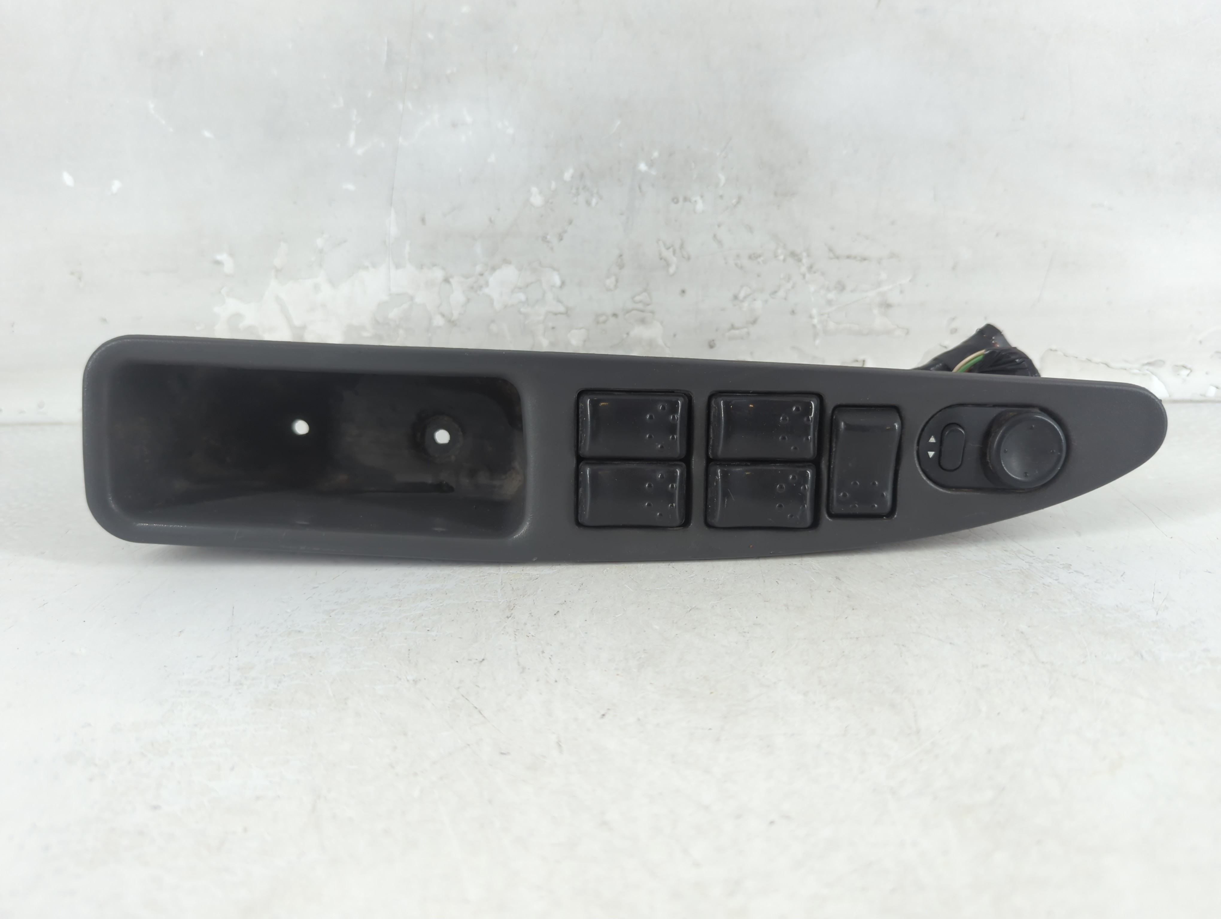 2003-2007 Saturn Ion Driver Left Door Master Power Window Switch 1049363 - Oemusedautoparts1.com