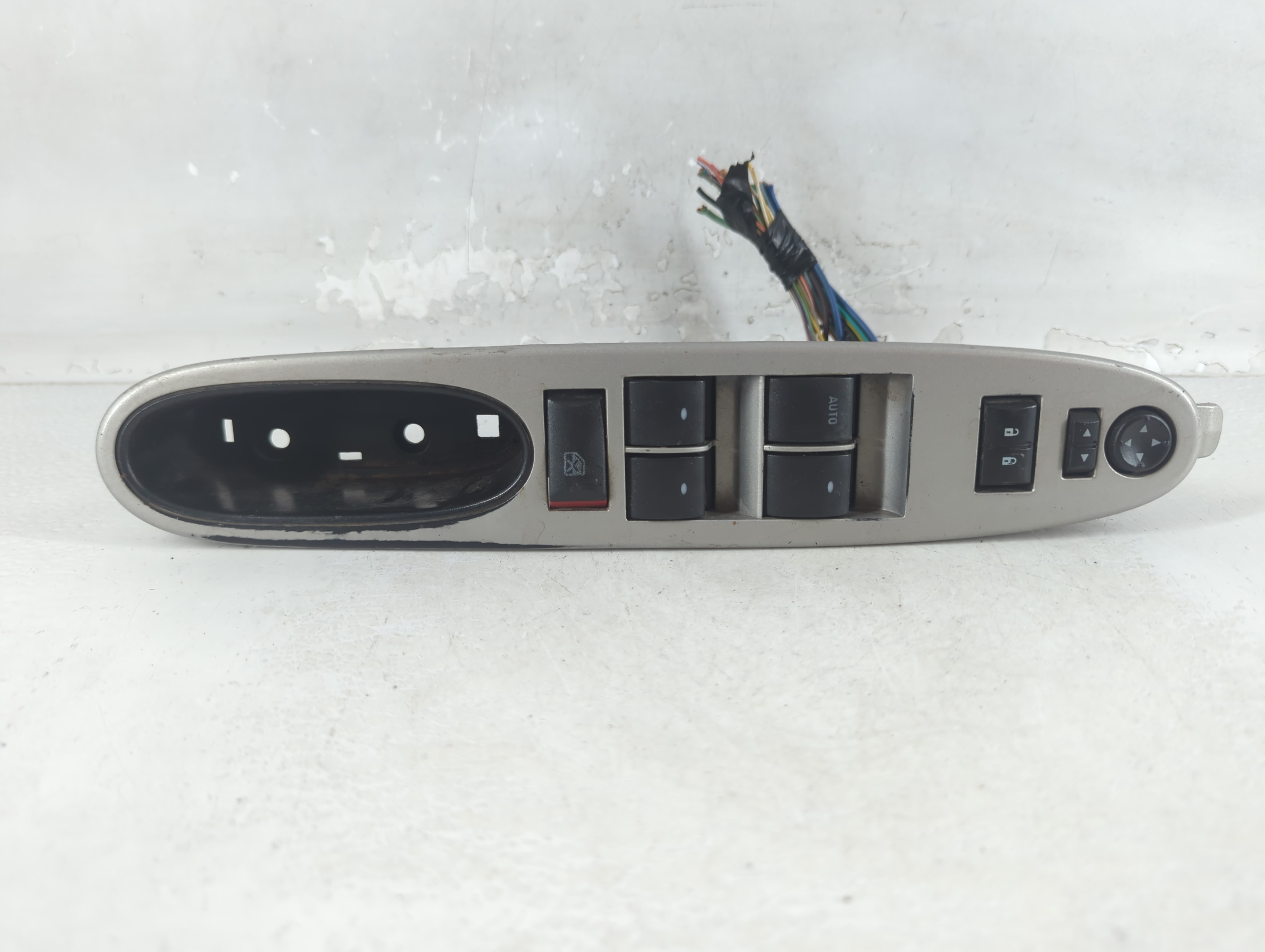 2005-2010 Chevrolet Cobalt Driver Left Door Master Power Window Switch 1049370 - Oemusedautoparts1.com