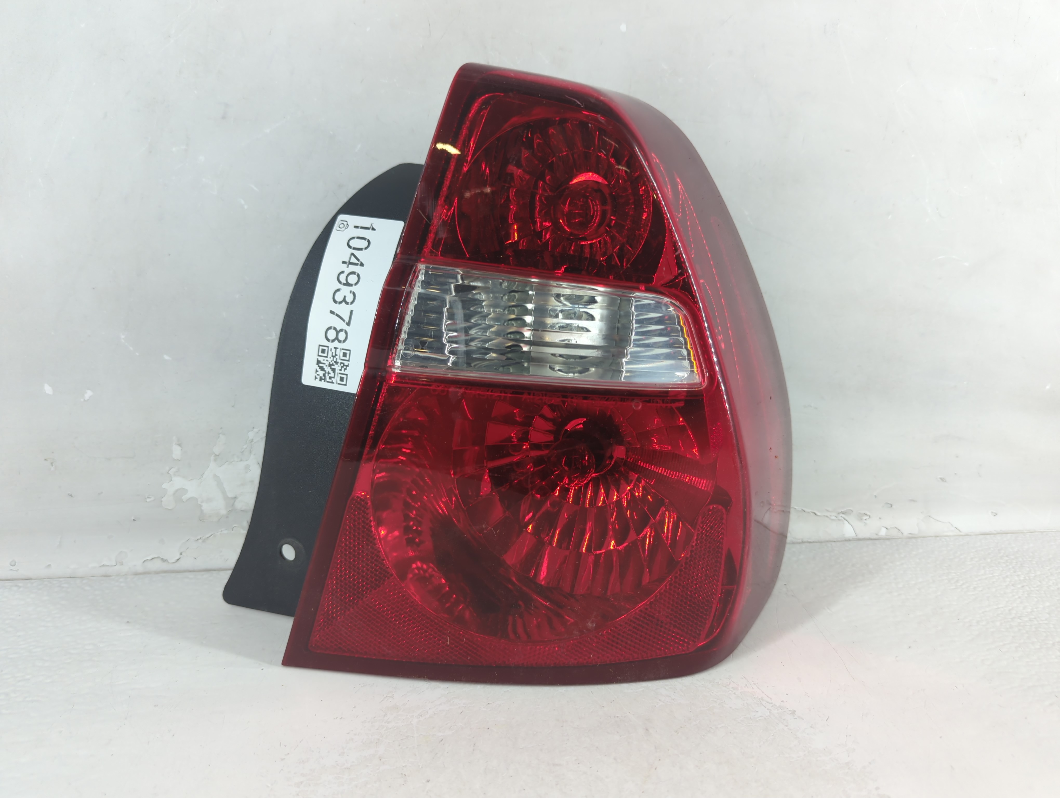Picture of 2004-2008 Chevrolet Malibu Passenger Right Side Tail Light Taillight Oem 1049378