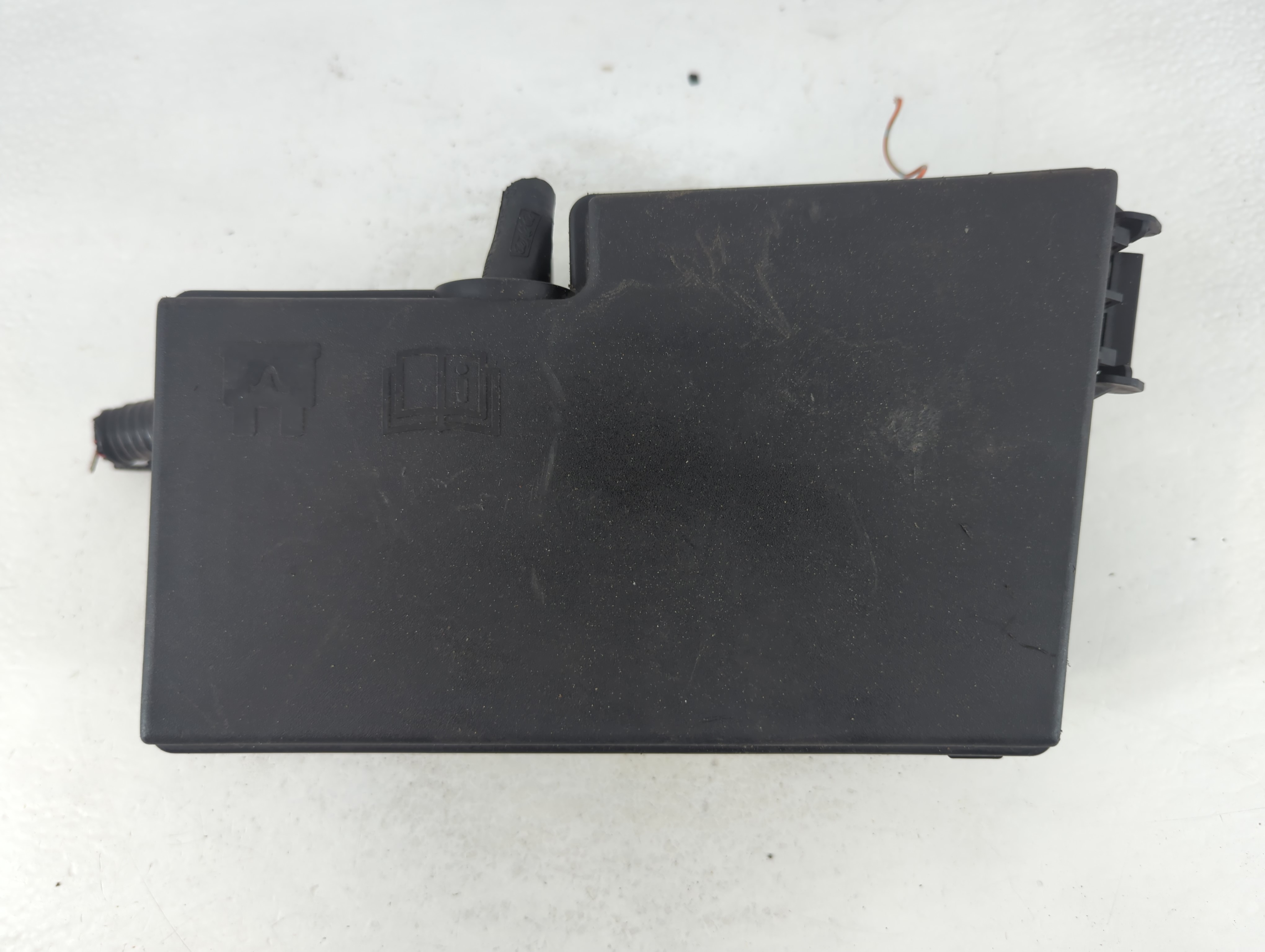 2004-2009 Mazda 3 Fusebox Fuse Box Relay Module 518818109 1049393 - Oemusedautoparts1.com