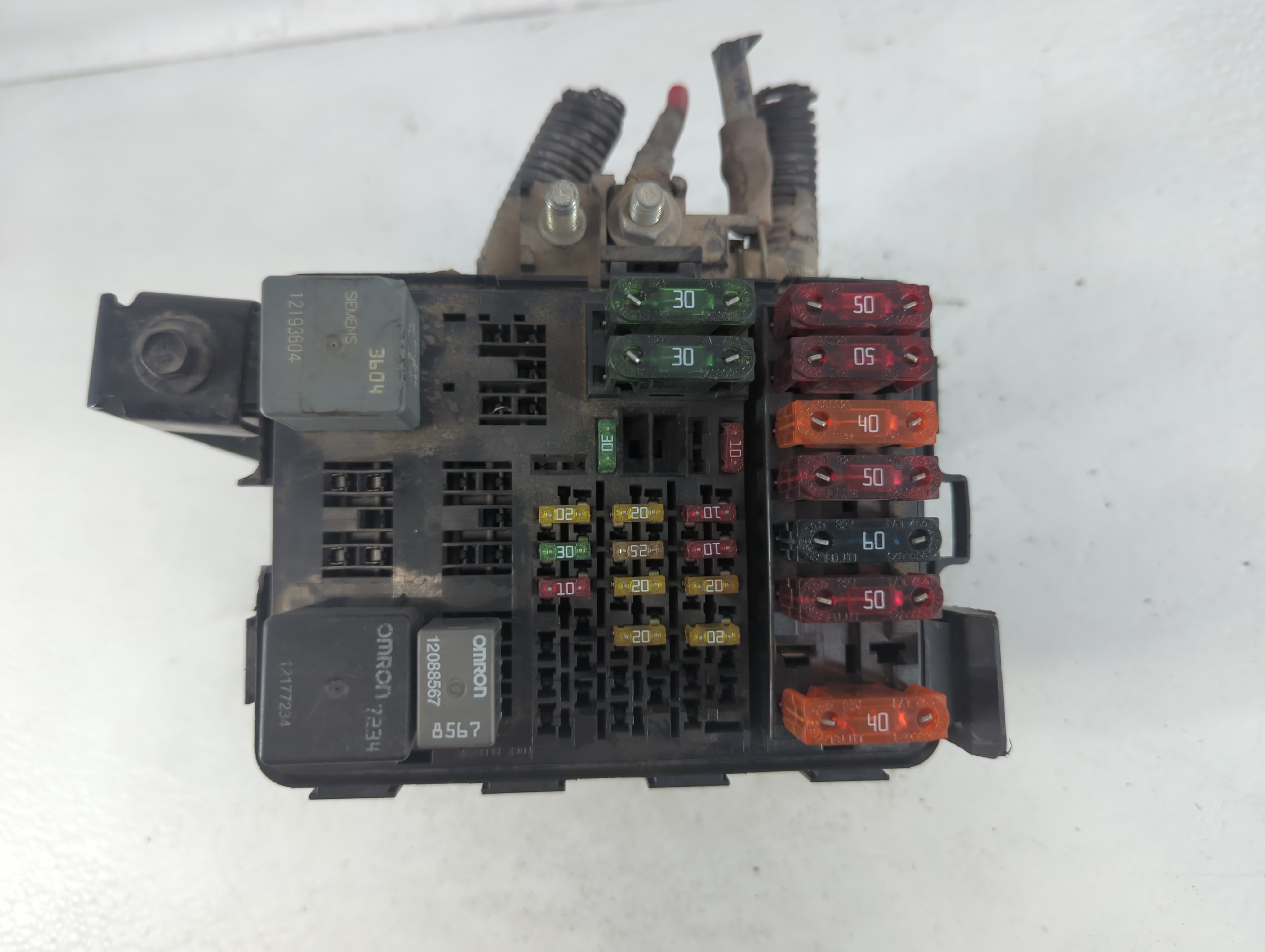 1999 Chevrolet Silverado 1500 Fusebox Fuse Box Relay Module 15993635 1049395 - Oemusedautoparts1.com