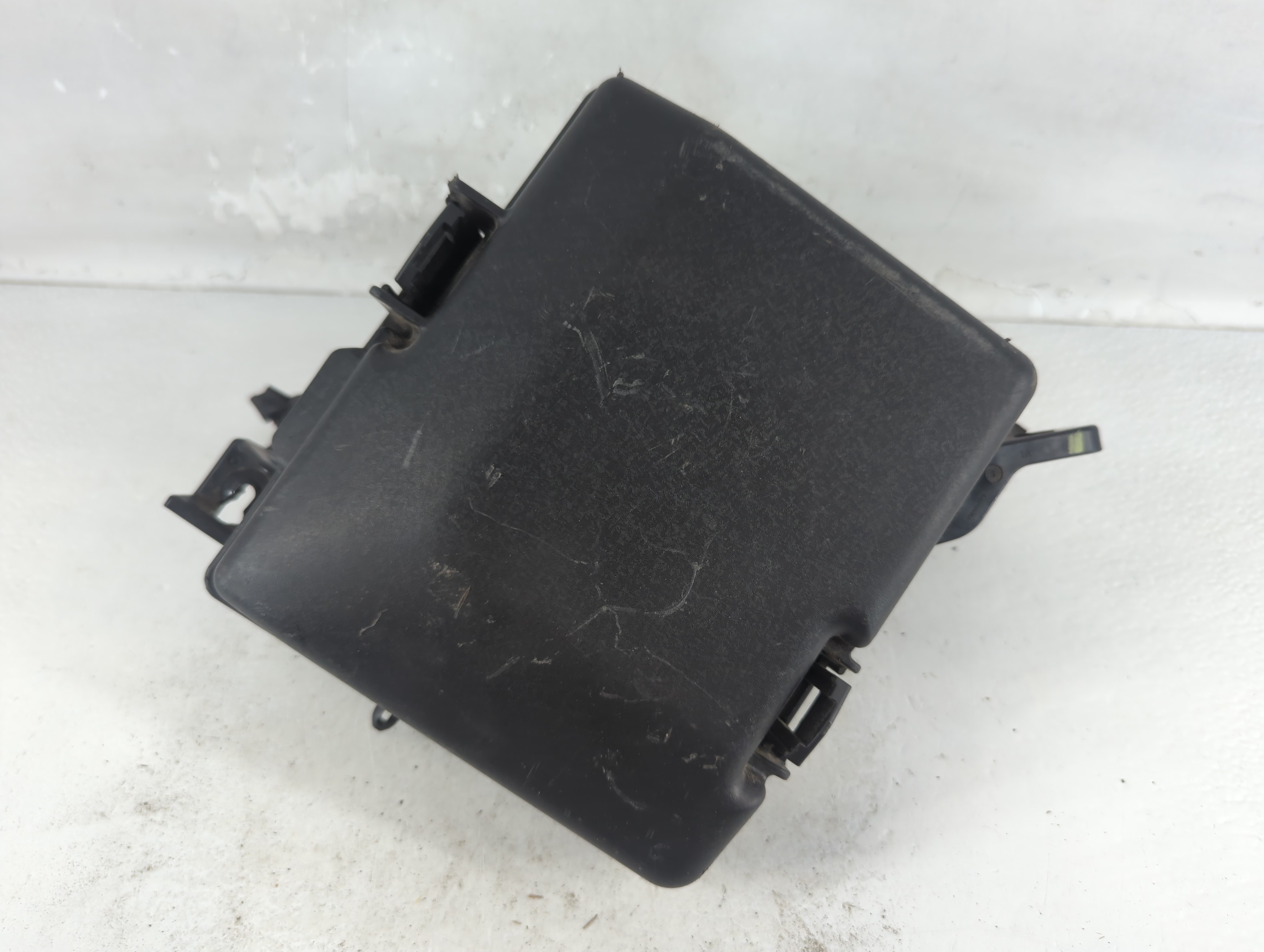 2015-2015 Hyundai Sonata Fusebox Fuse Box Relay Module 1049397 - Oemusedautoparts1.com