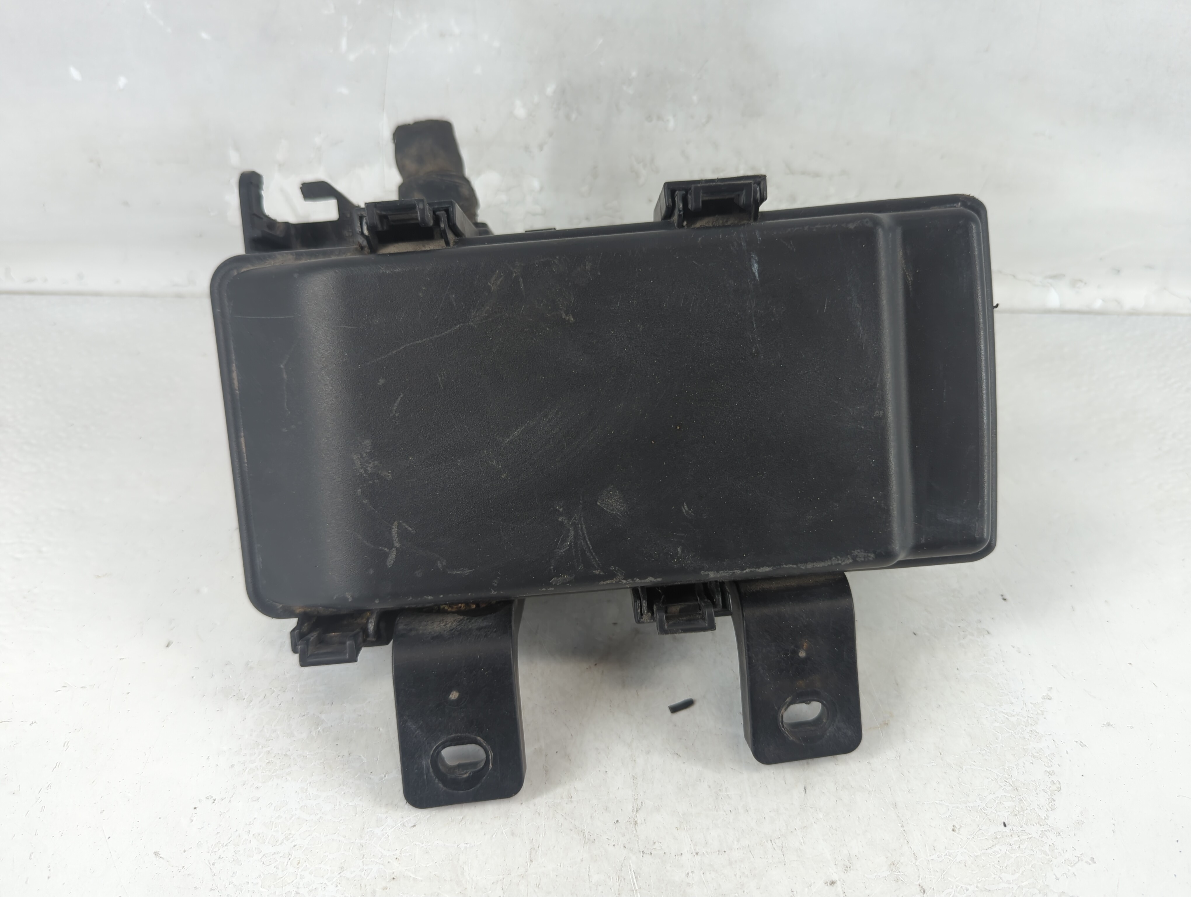 2008-2010 Hyundai Sonata Fusebox Fuse Box Relay Module 91950-3k750 1049398 - Oemusedautoparts1.com