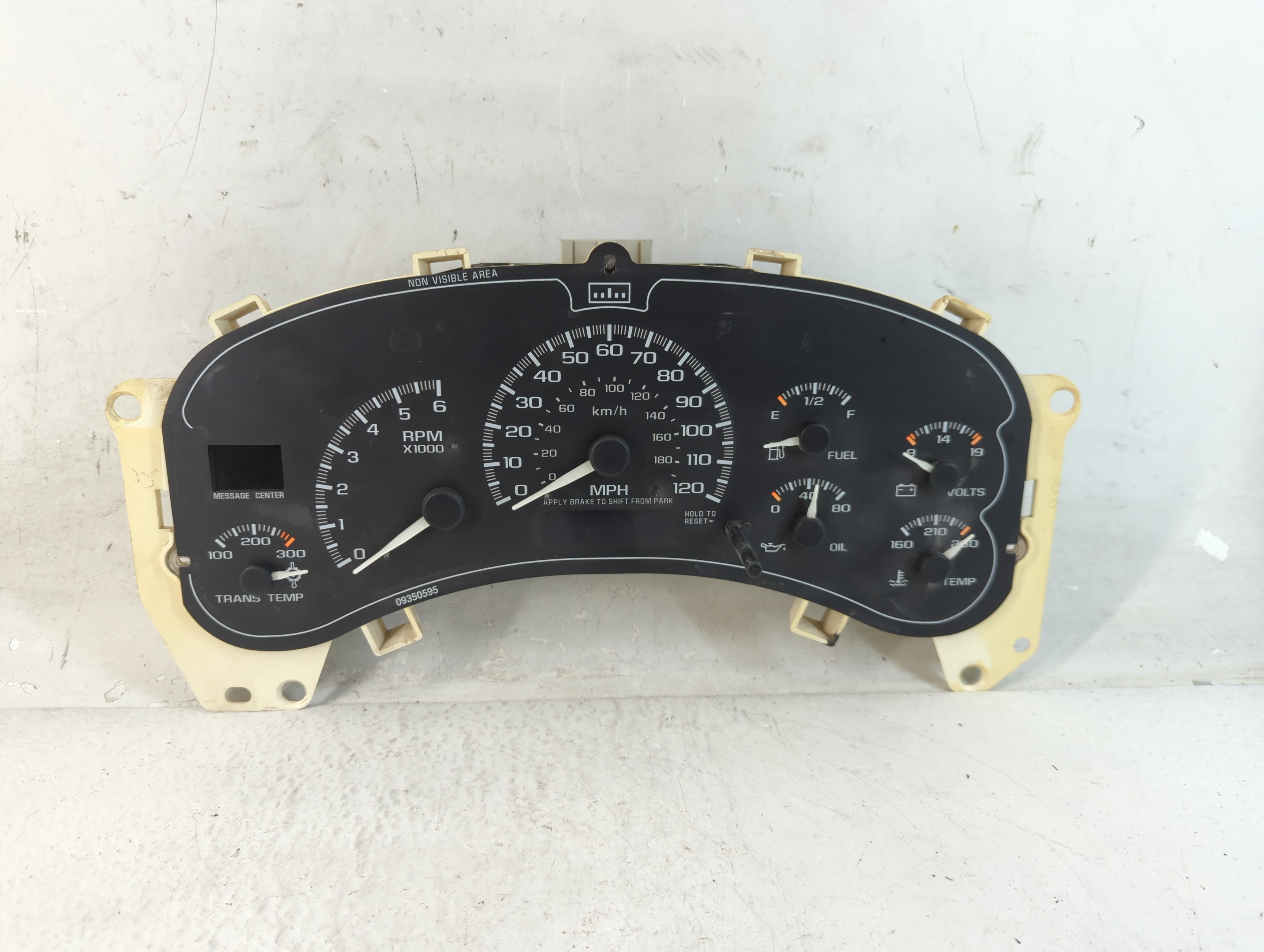 Picture of 2001-2002 Gmc Yukon Speedometer Instrument Cluster Gauges 16252295 1049403