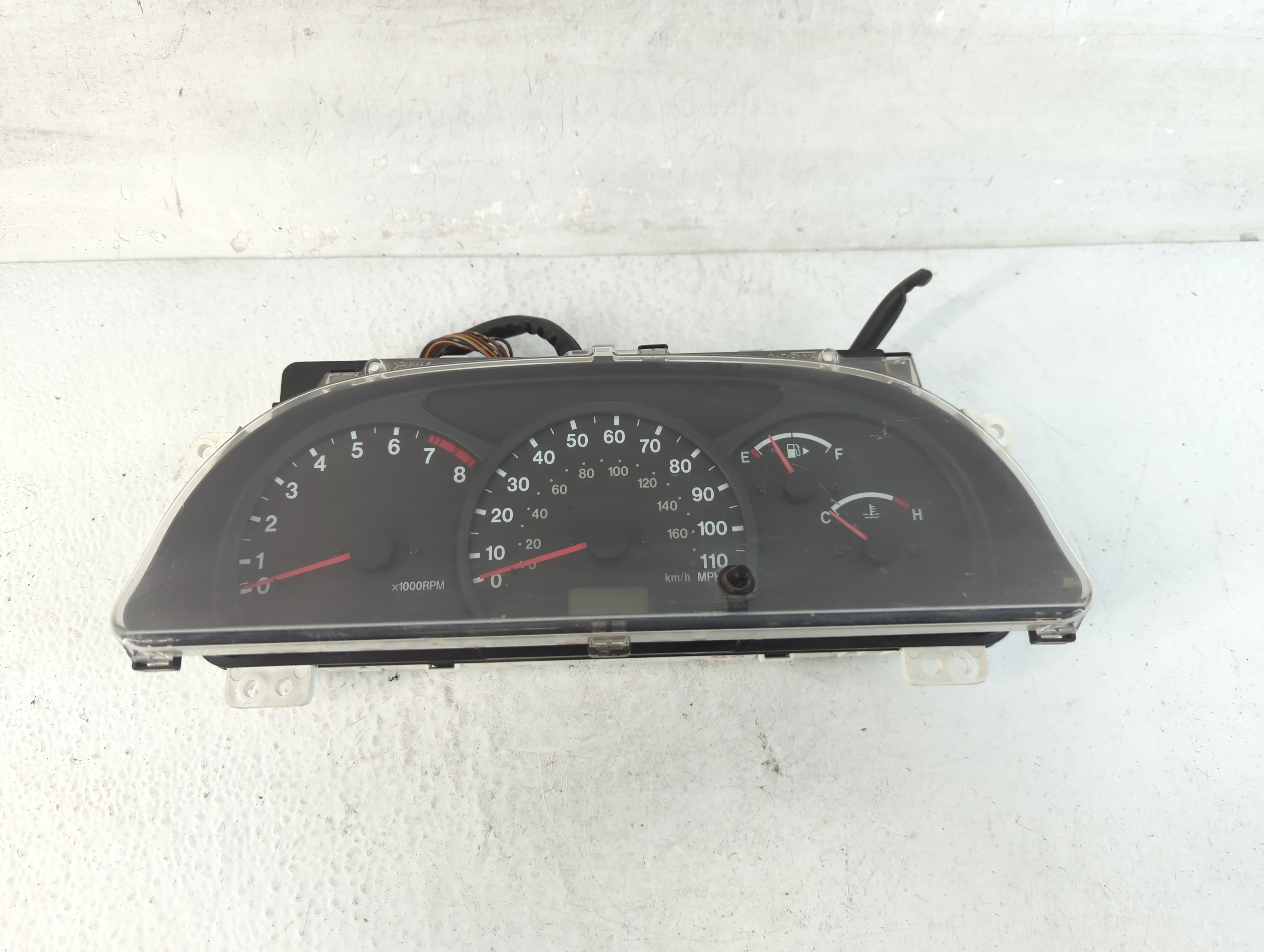 Suzuki Grand Vitara Speedometer Instrument Cluster Gauges 257330-7921 1049419 - Oemusedautoparts1.com