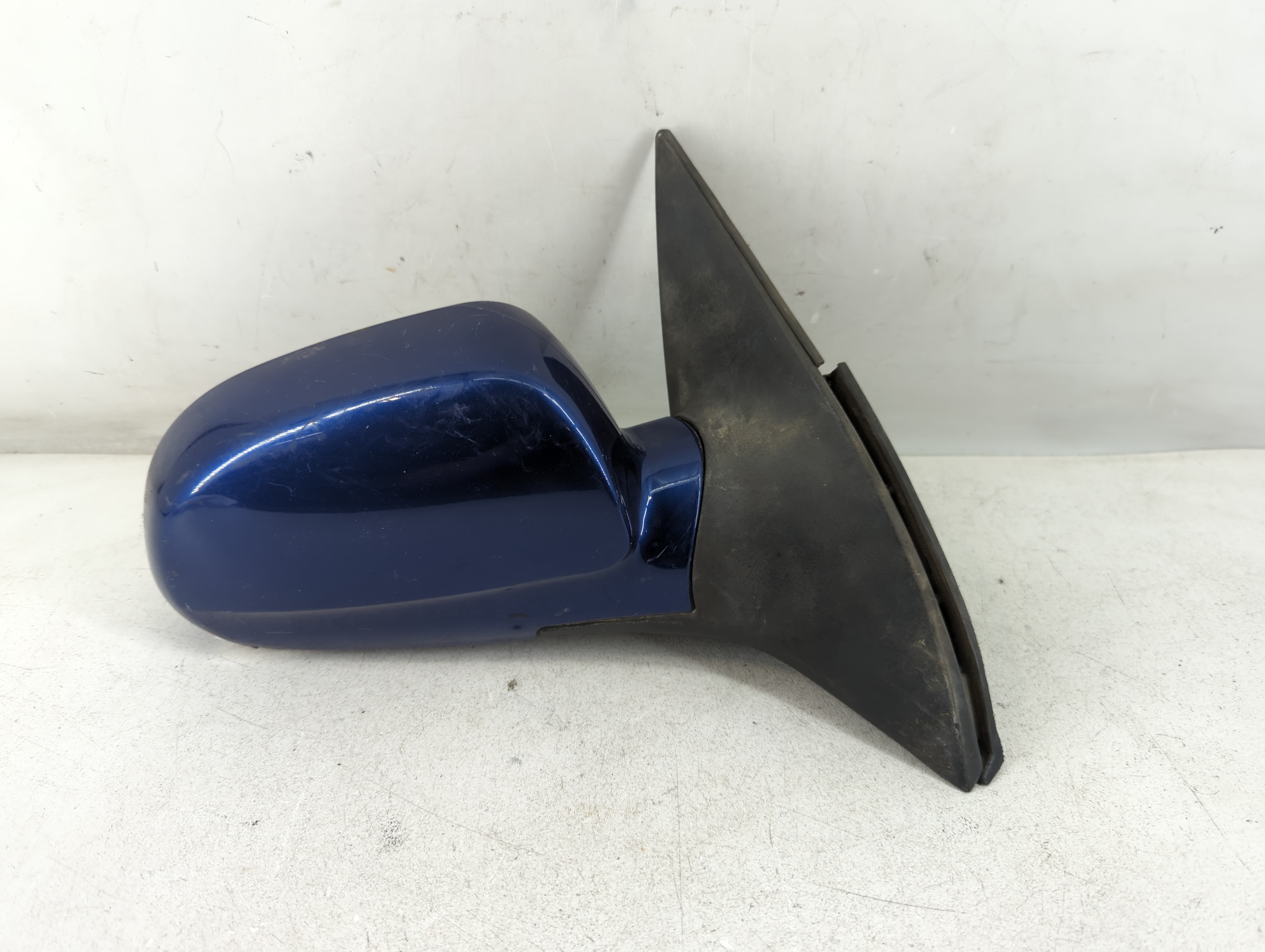 2004-2008 Suzuki Forenza Passenger Right Side View Power Door Mirror 1049454 - Oemusedautoparts1.com