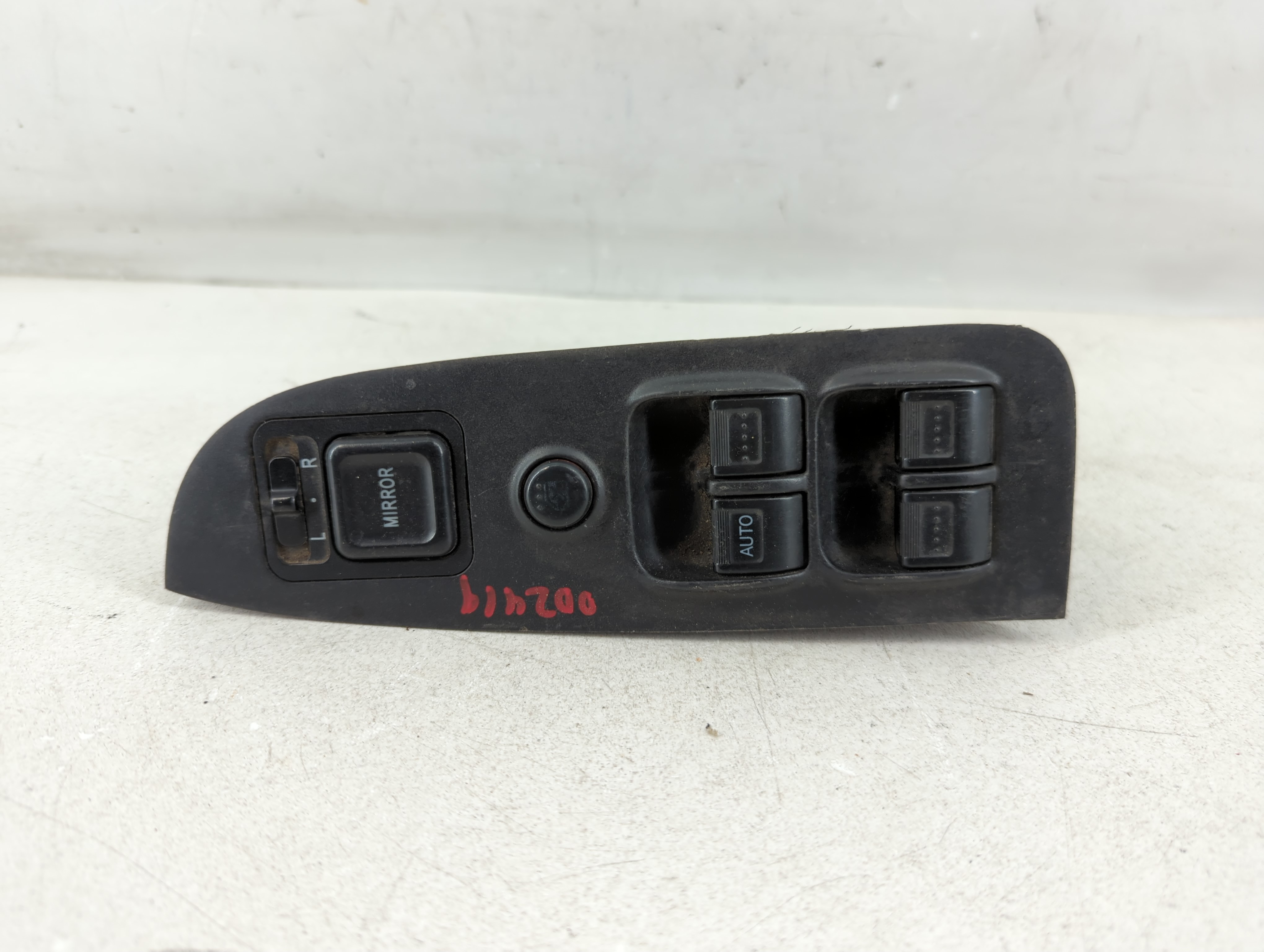 2002-2006 Honda Cr-v Driver Left Side View Power Door Mirror 1049495 - Oemusedautoparts1.com