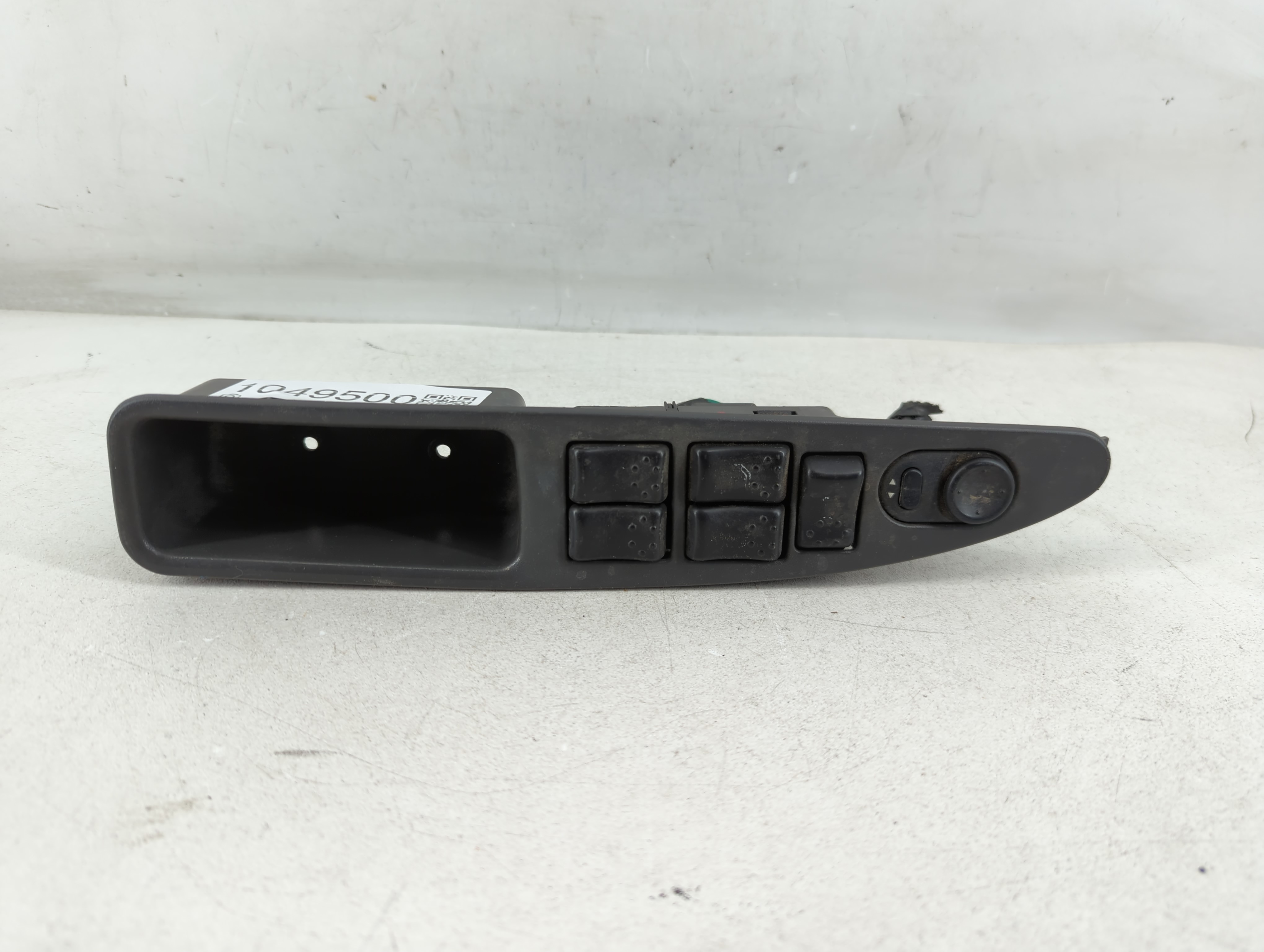 2003-2007 Saturn Ion Driver Left Door Master Power Window Switch 1049500 - Oemusedautoparts1.com