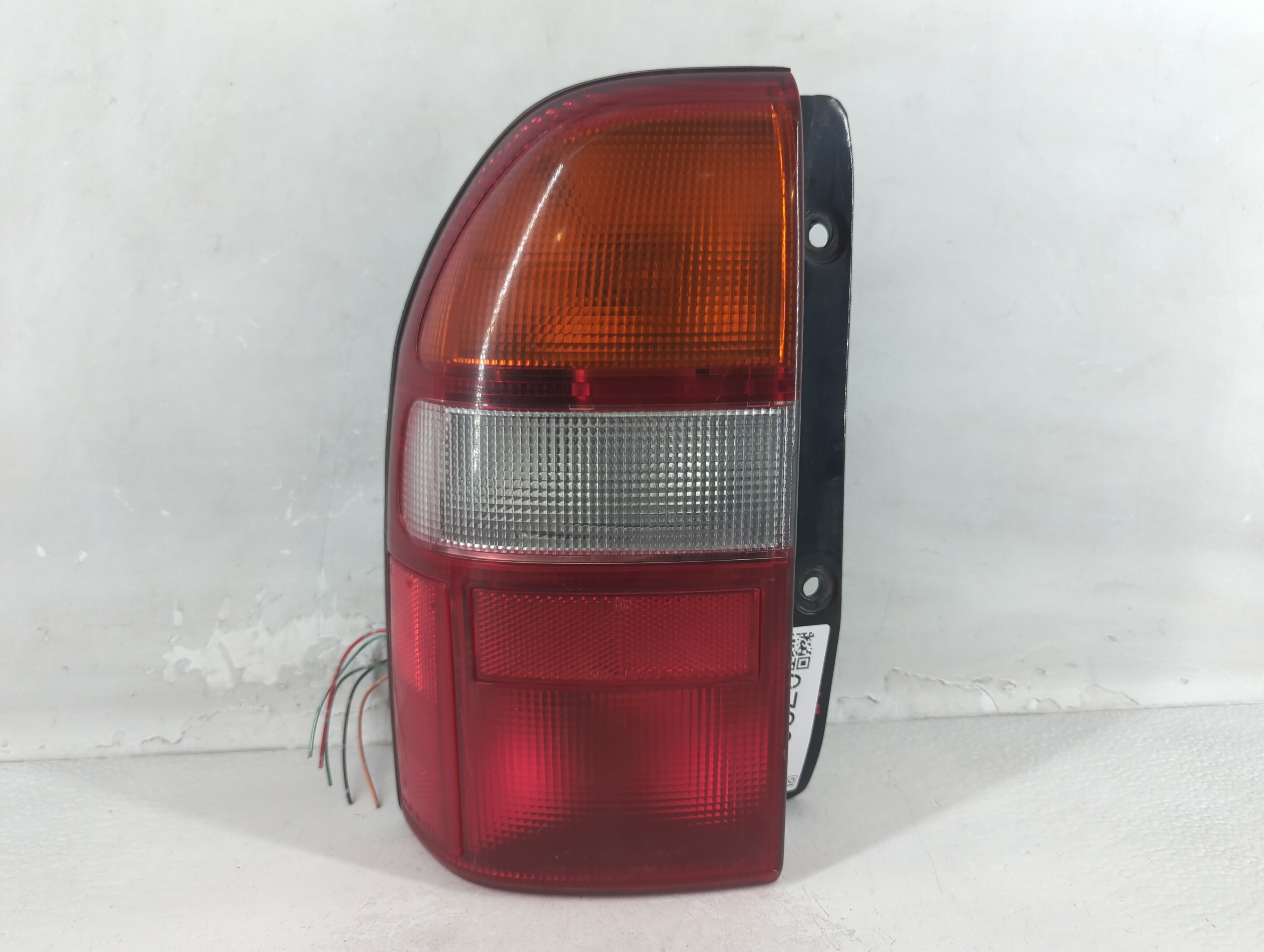 1999-2003 Suzuki Vitara Driver Left Side Tail Light Taillight Oem 1049520 - Oemusedautoparts1.com