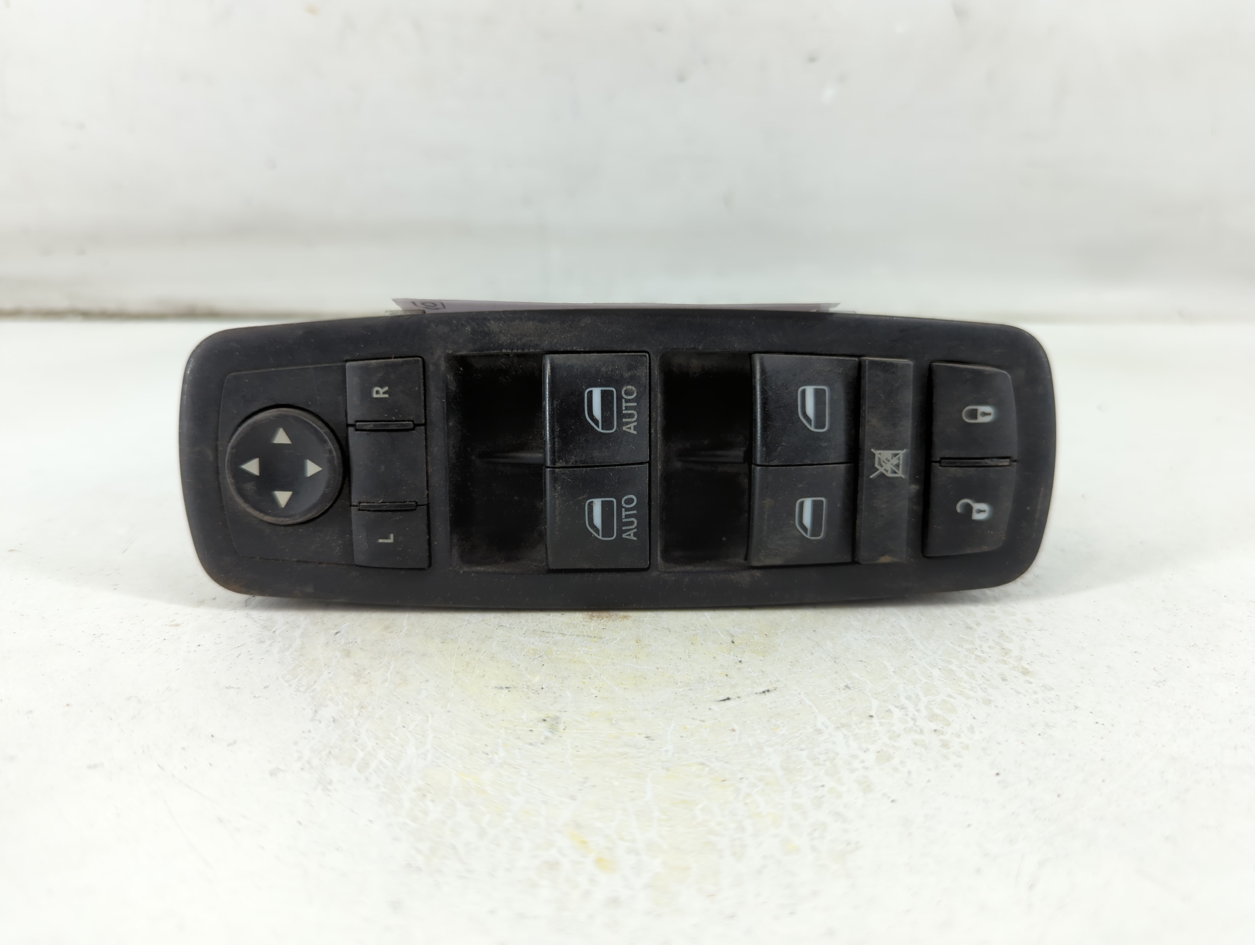 Picture of Dodge Ram 1500 Driver Left Door Master Power Window Switch 56046823ae 1049576