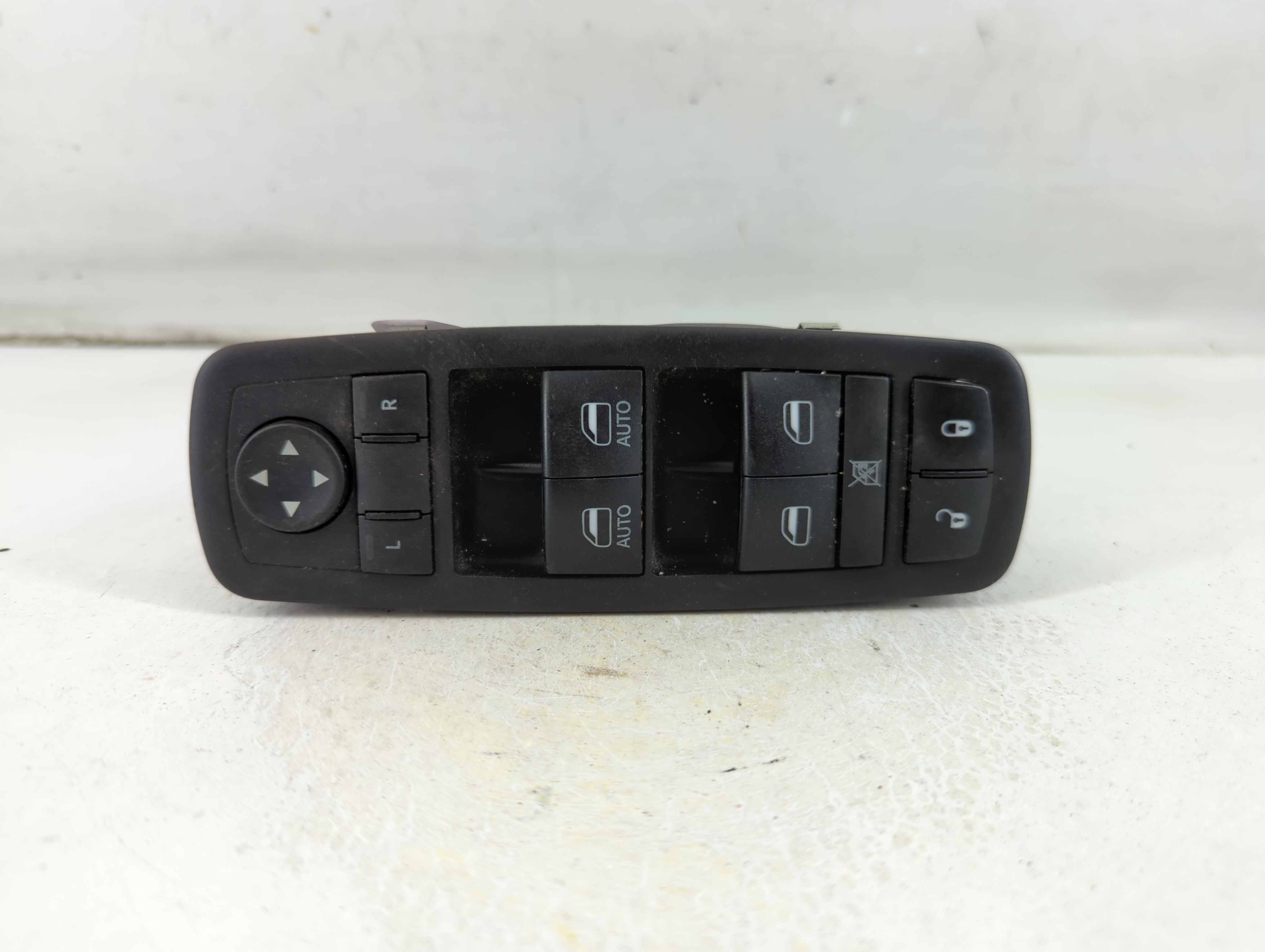 2016 Dodge Grand Caravan Driver Left Door Master Power Window Switch 1049578 - Oemusedautoparts1.com