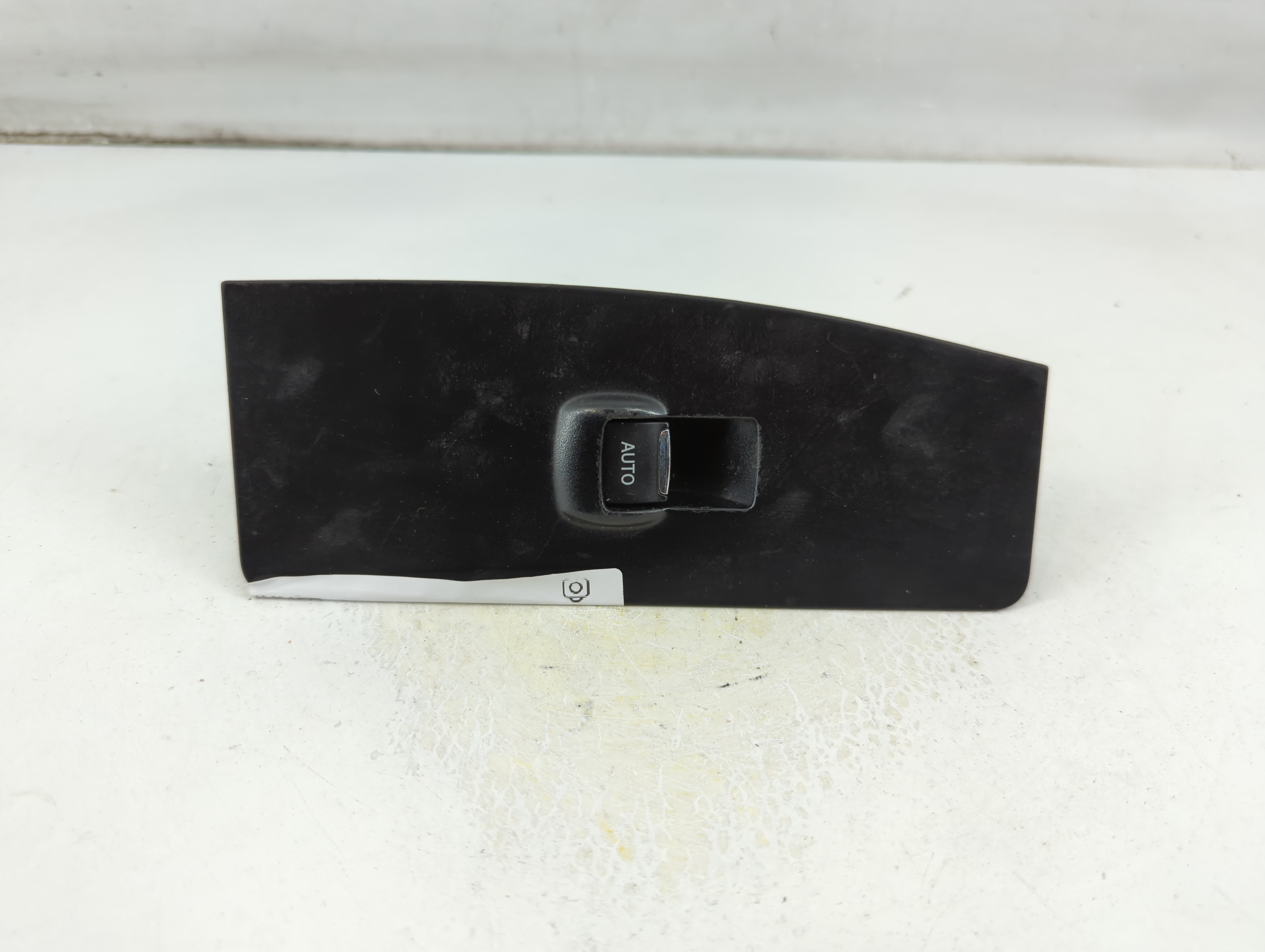 2013-2019 Ford Taurus Driver Left Door Master Power Window Switch 1049602 - Oemusedautoparts1.com