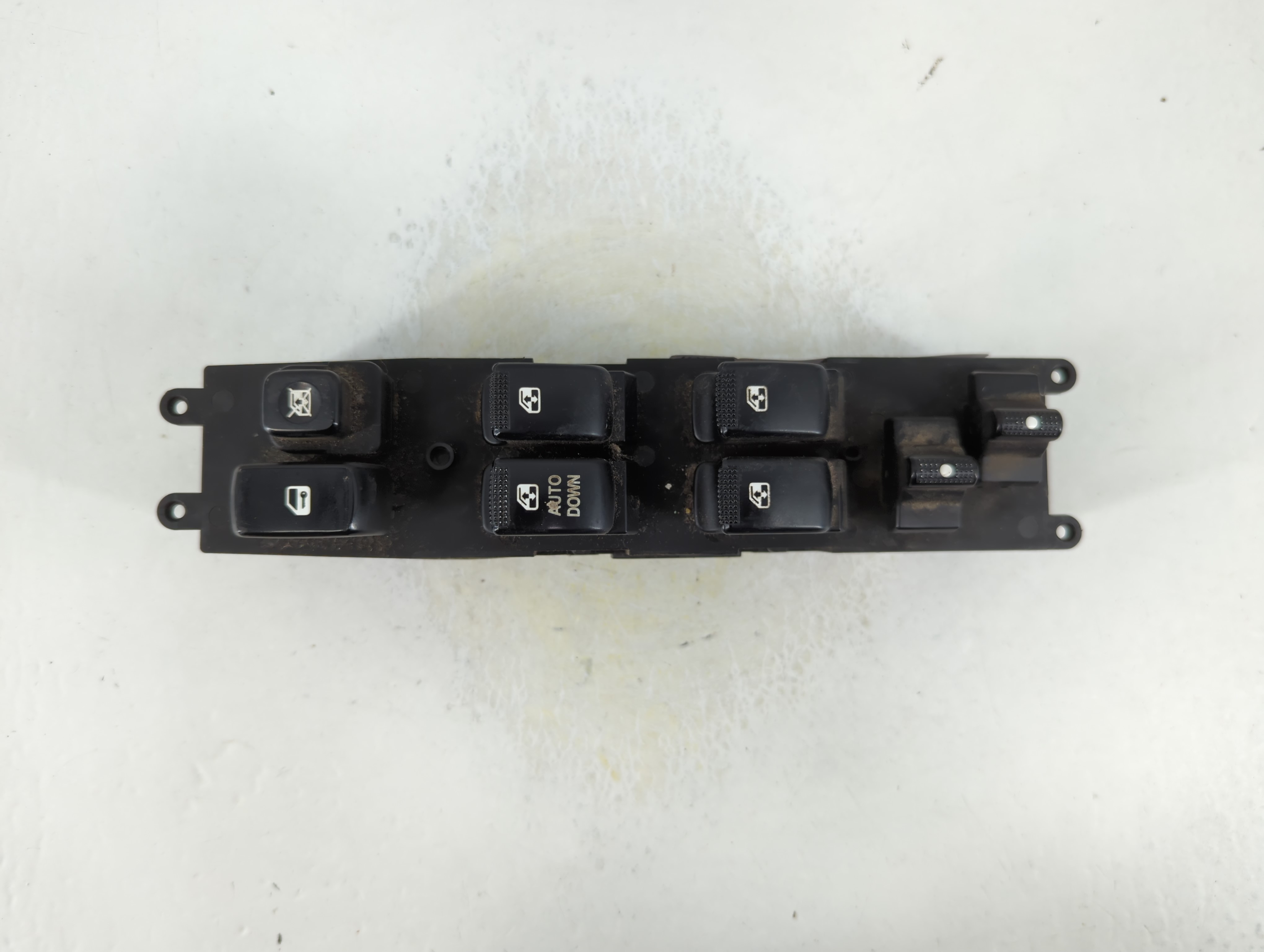 Picture of 2006-2014 Kia Sedona Driver Left Door Master Power Window Switch 1049619