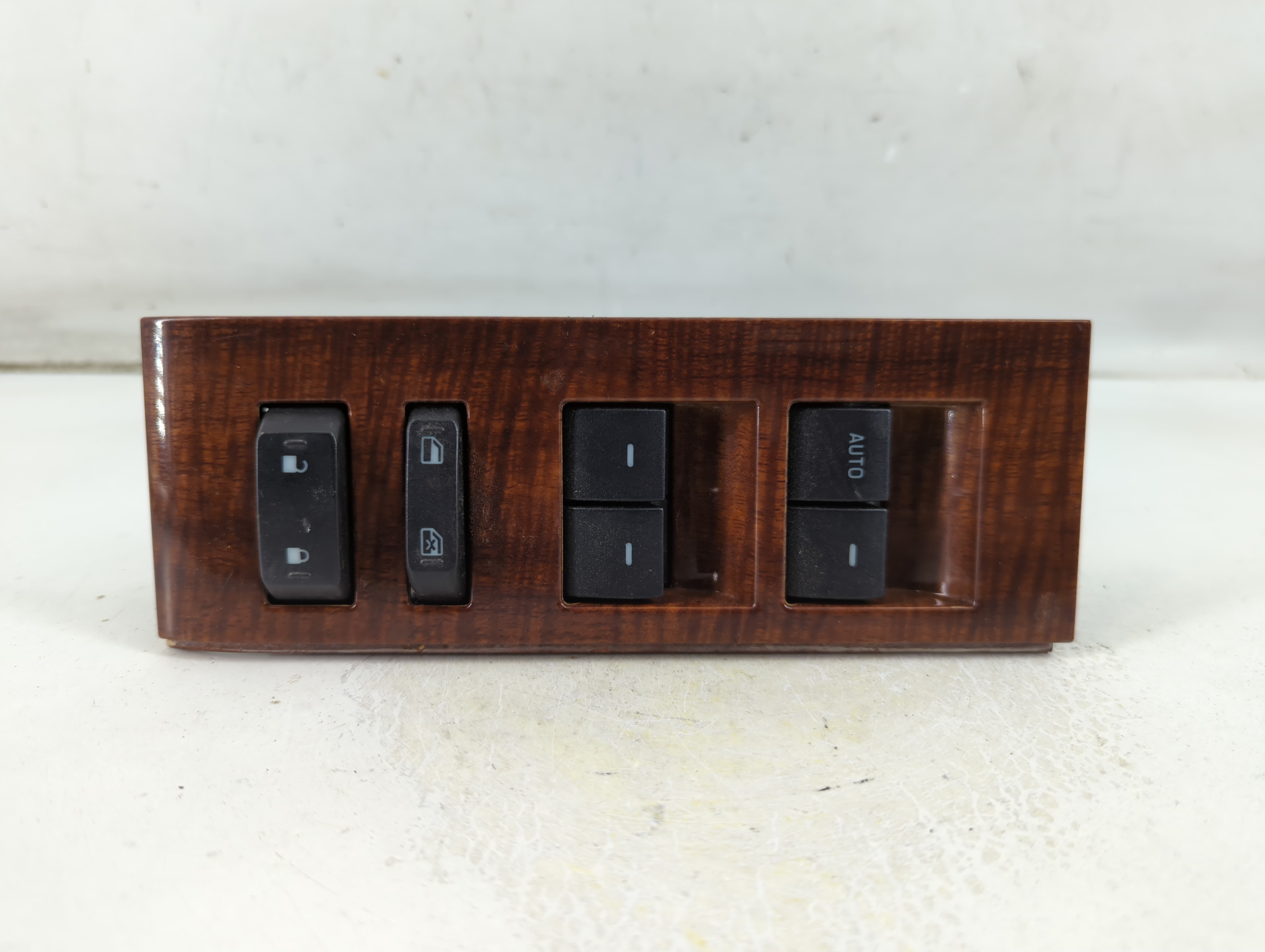 2006-2007 Ford Explorer Driver Left Door Master Power Window Switch 1049633 - Oemusedautoparts1.com