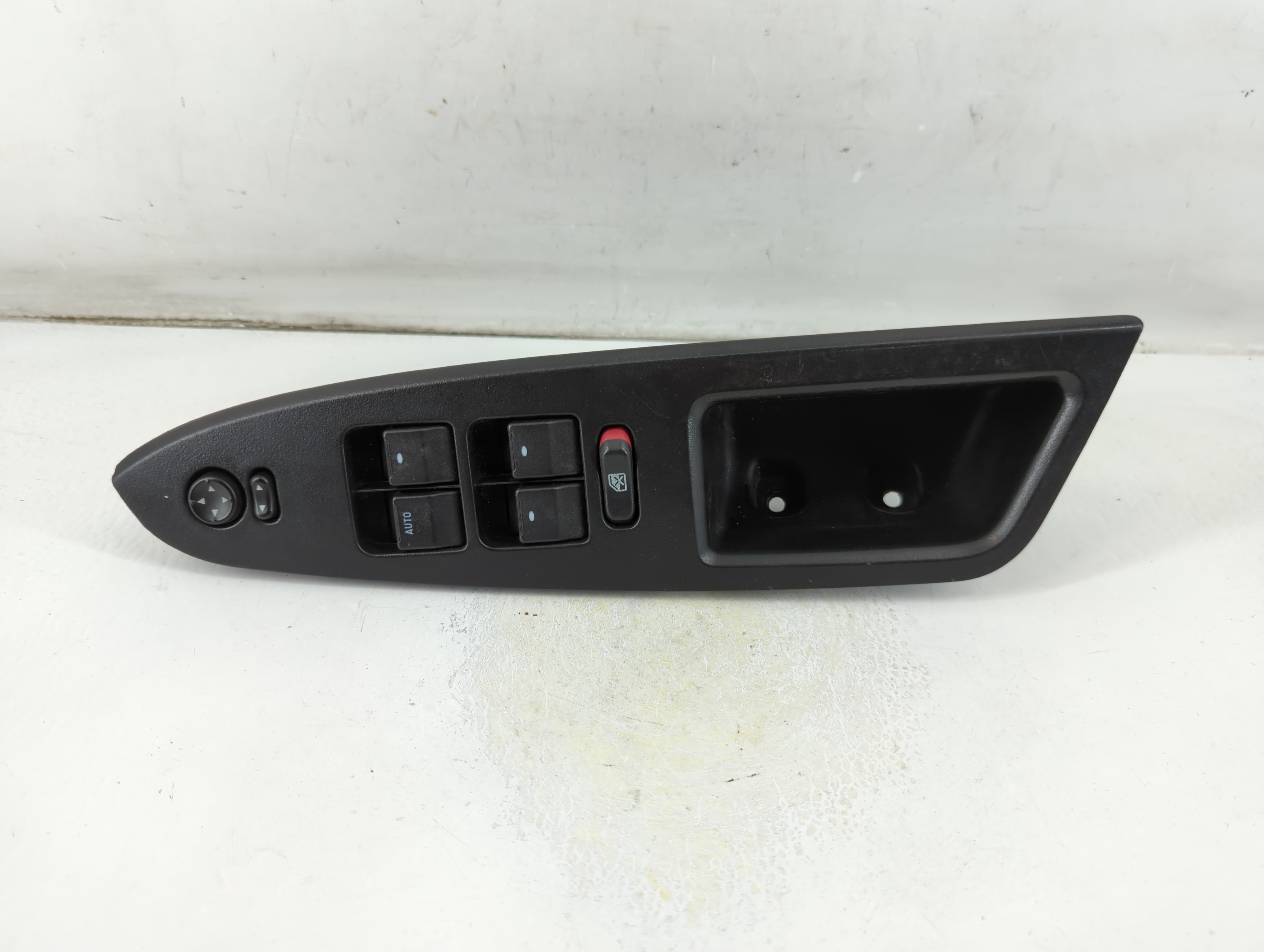 Picture of 2009-2016 Chevrolet Impala Driver Left Door Master Power Window Switch 1049637