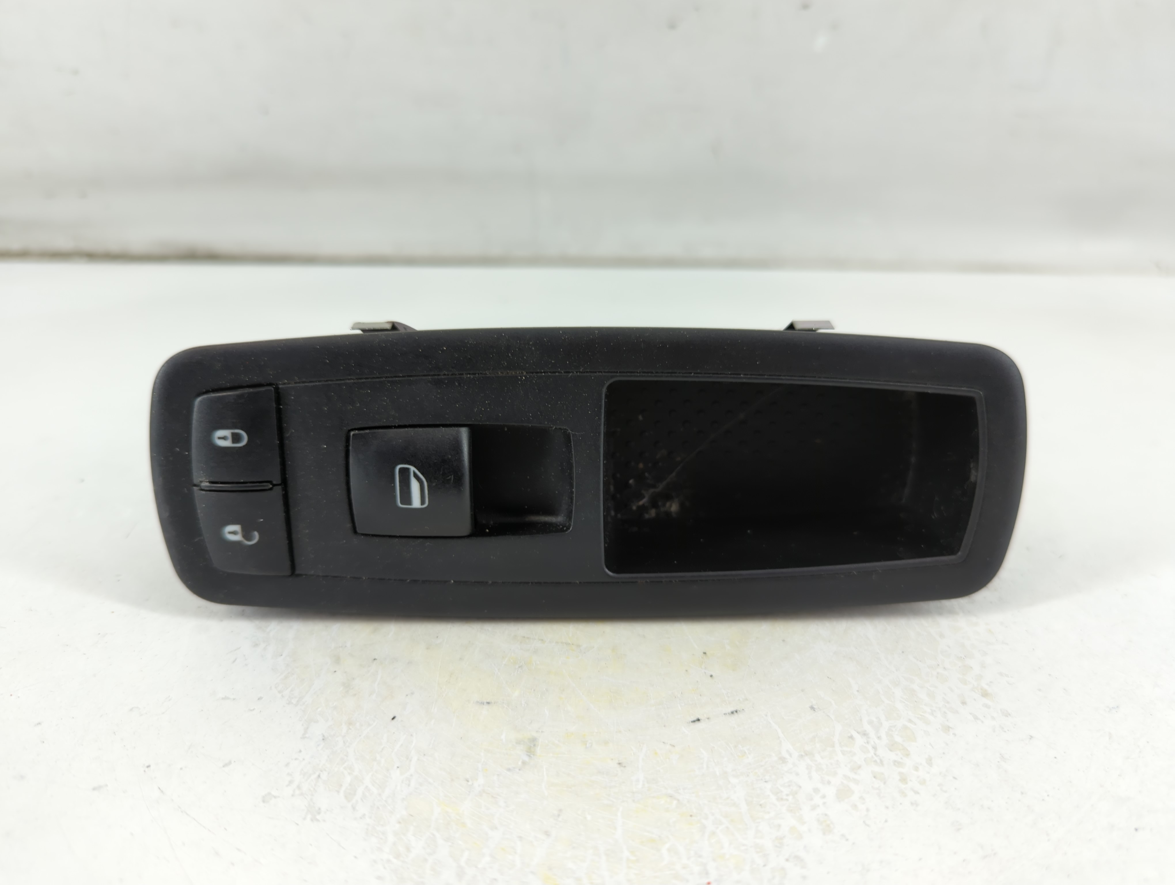 Picture of Dodge Caravan Driver Left Door Master Power Window Switch 1049644