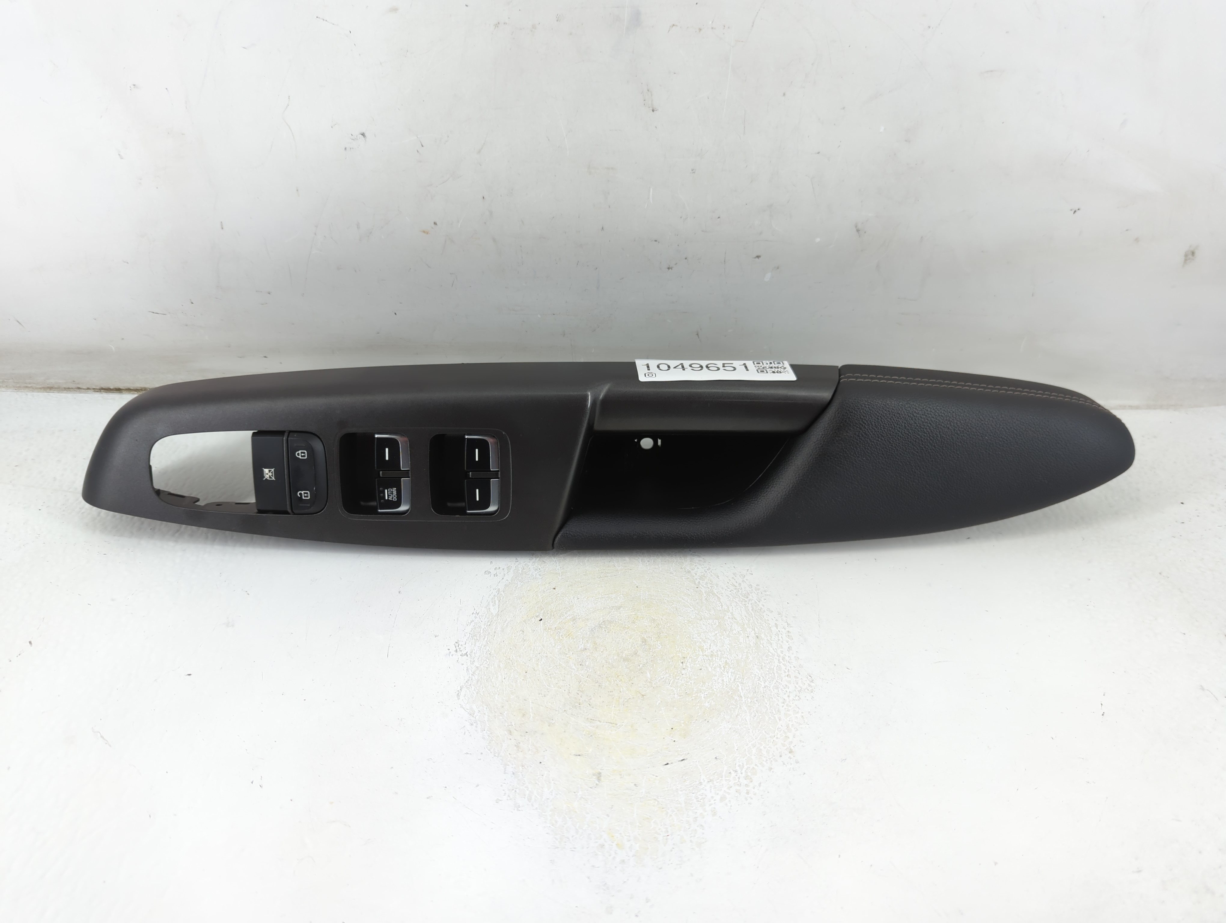 2017-2021 Kia Sportage Driver Left Door Master Power Window Switch 1049651 - Oemusedautoparts1.com