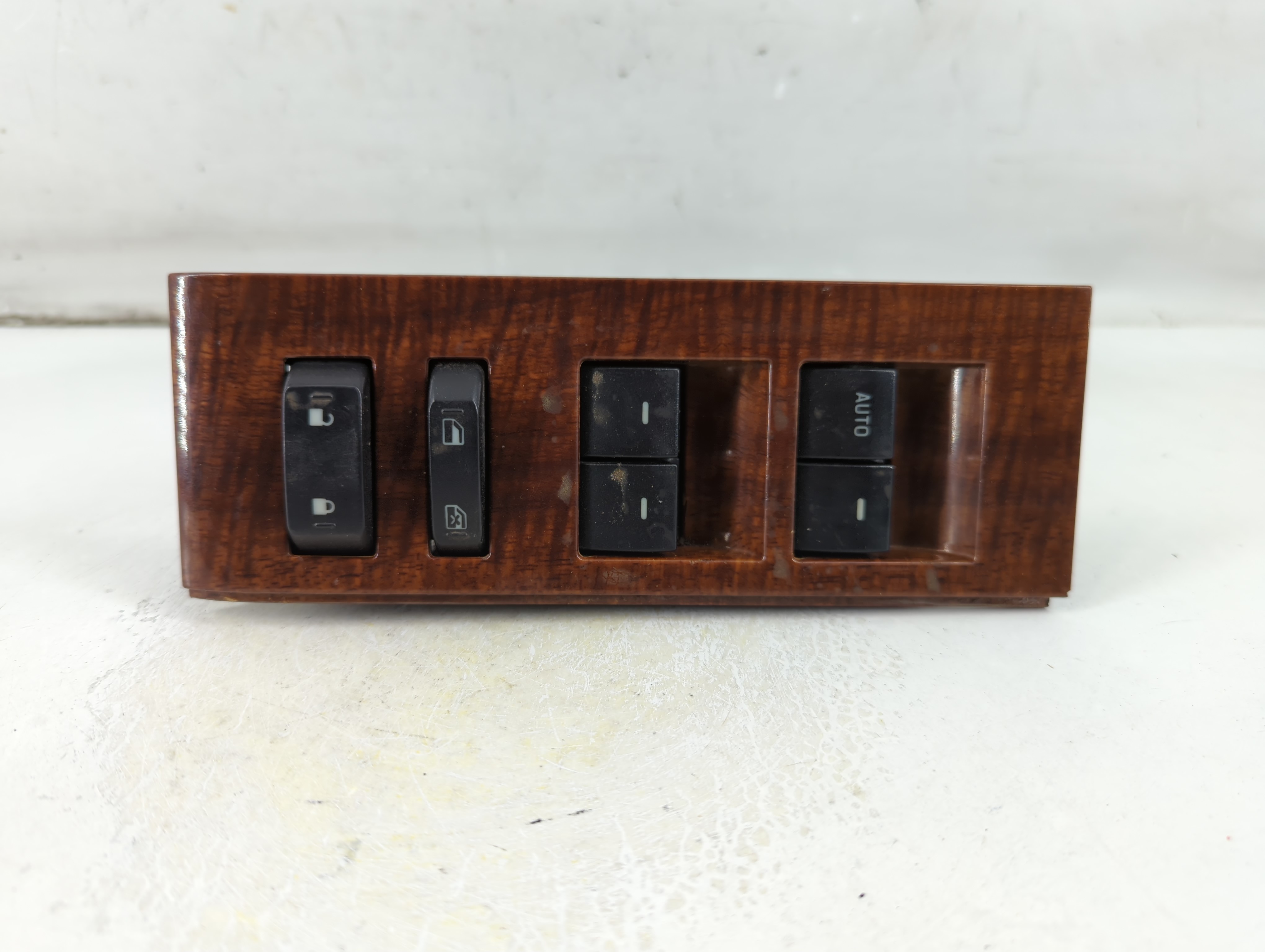 2006-2007 Ford Explorer Driver Left Door Master Power Window Switch 1049659 - Oemusedautoparts1.com