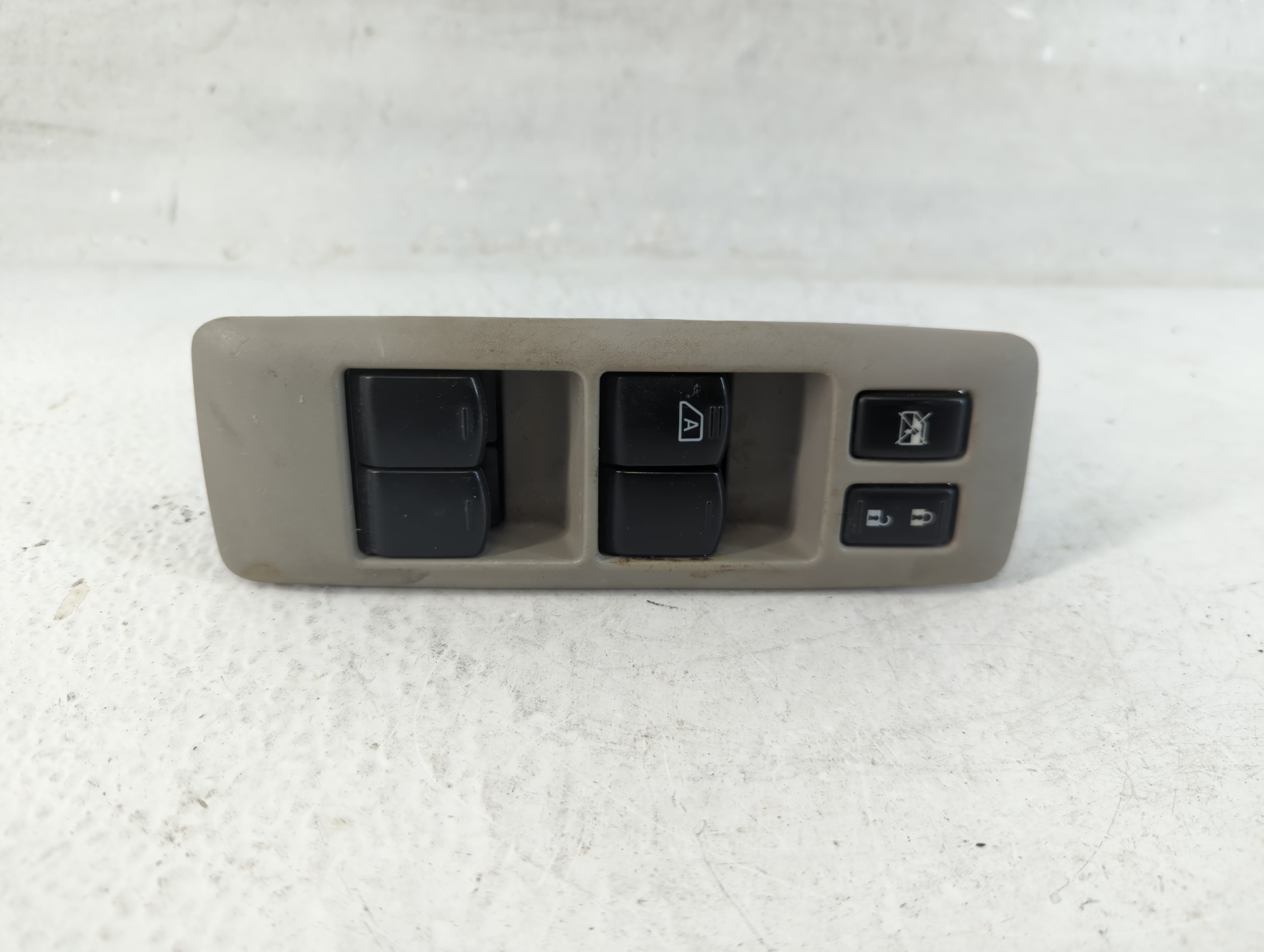2011-2015 Nissan Rogue Driver Left Door Master Power Window Switch 1049669 - Oemusedautoparts1.com