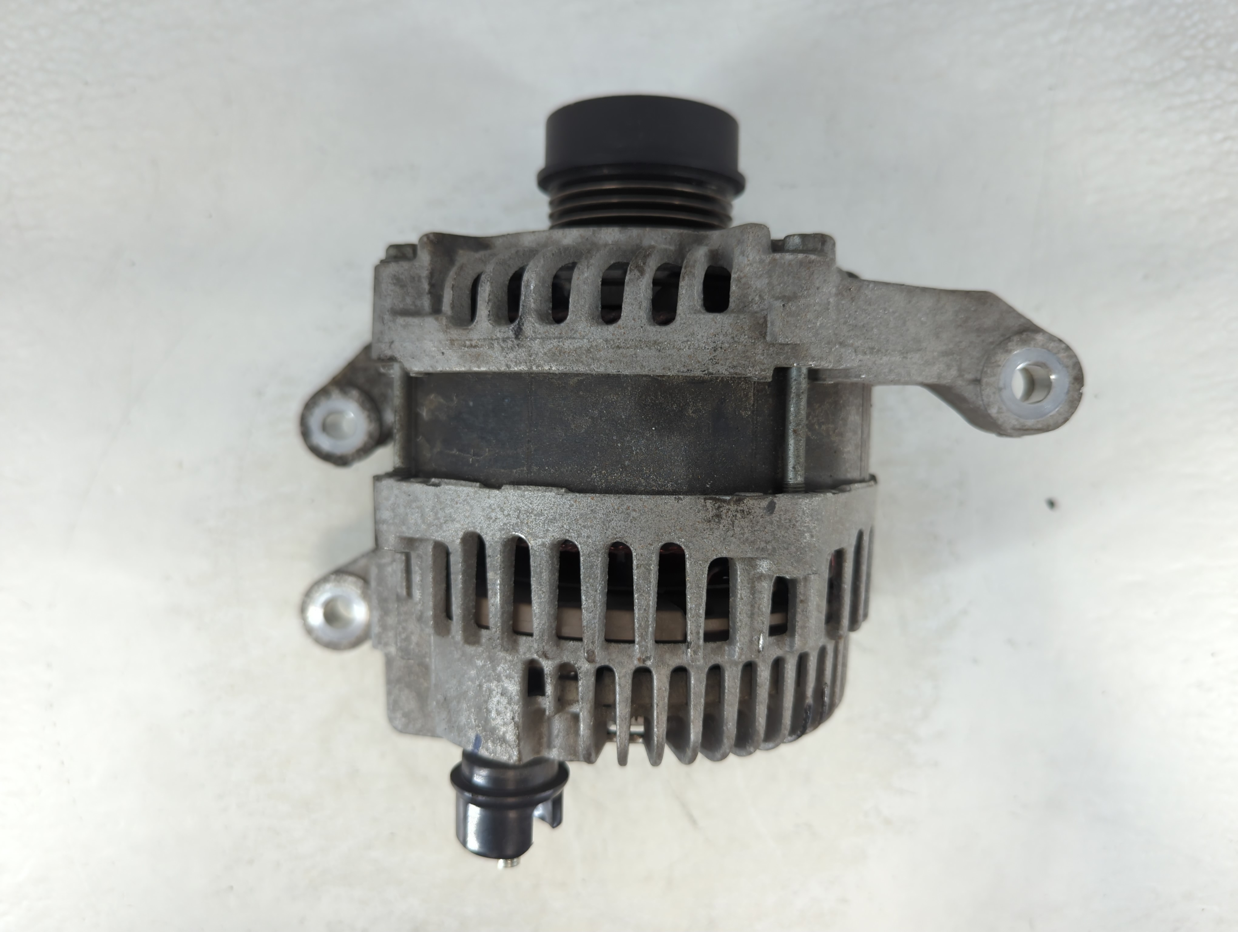2013-2019 Ford Escape Alternator Generator Charging Assembly Engine Oem 1049692 - Oemusedautoparts1.com