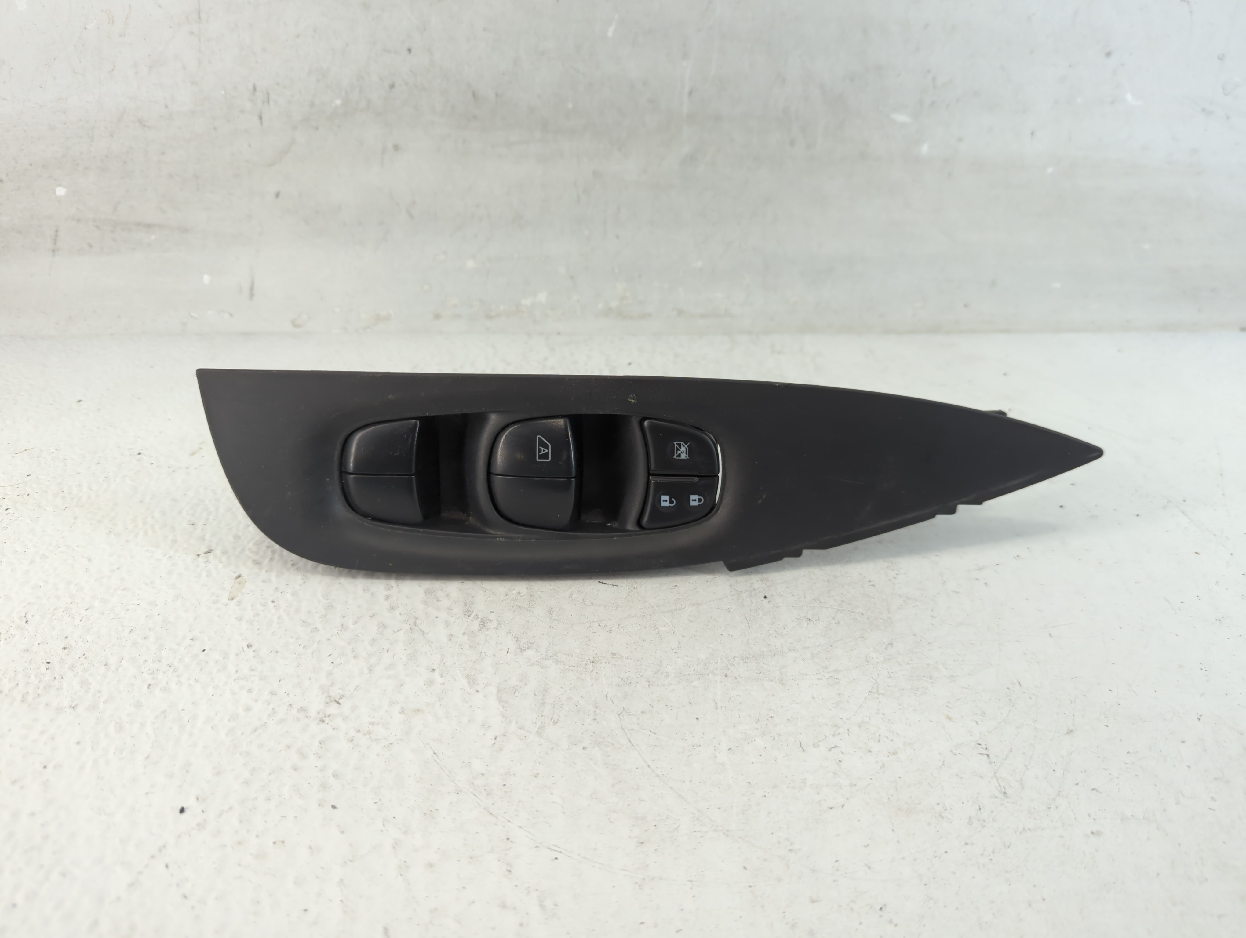 2014-2020 Nissan Rogue Driver Left Door Master Power Window Switch 1049792 - Oemusedautoparts1.com