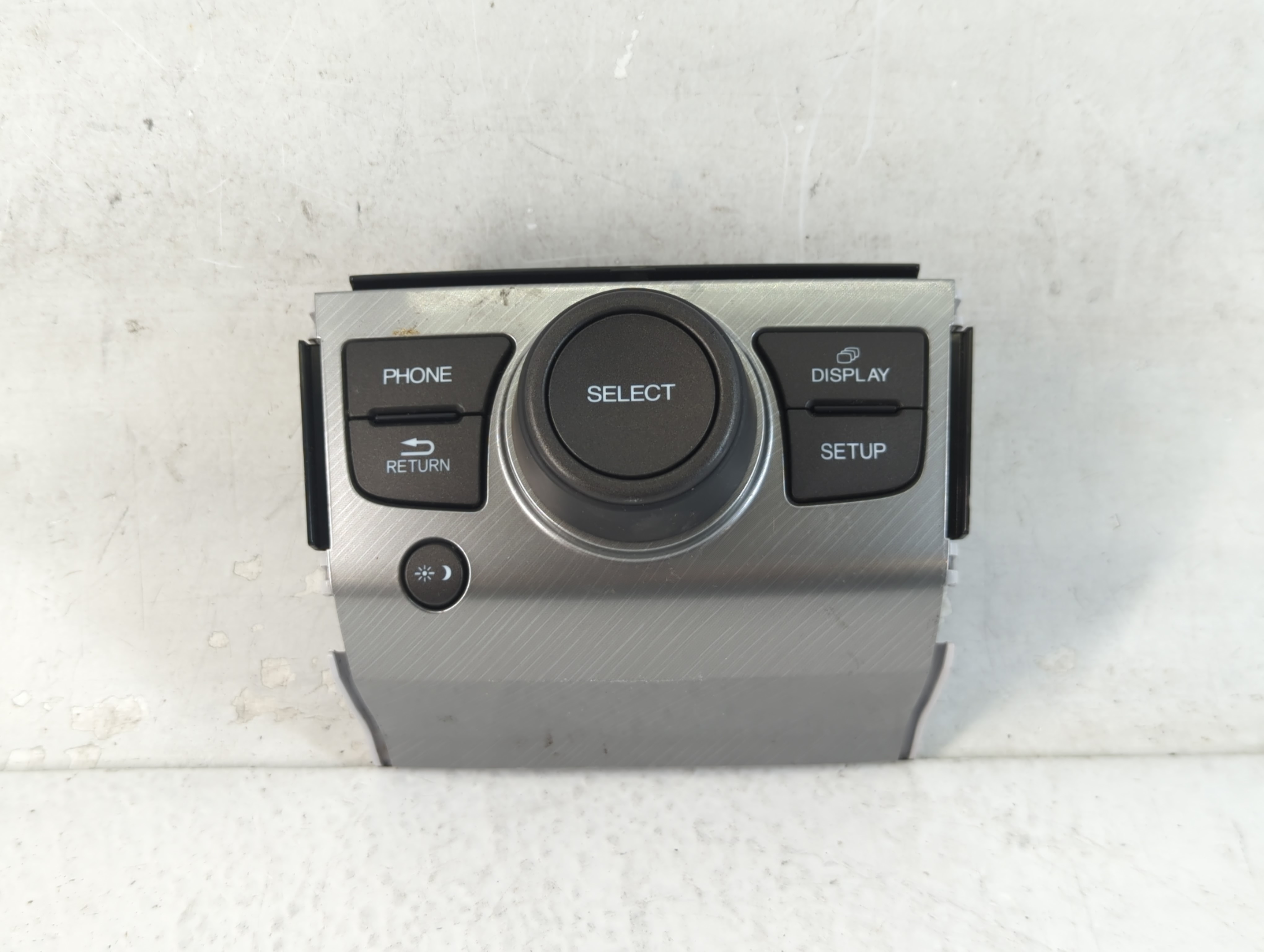 Picture of 2012-2015 Honda Pilot Am Fm Cd Player Radio Receiver 1049825