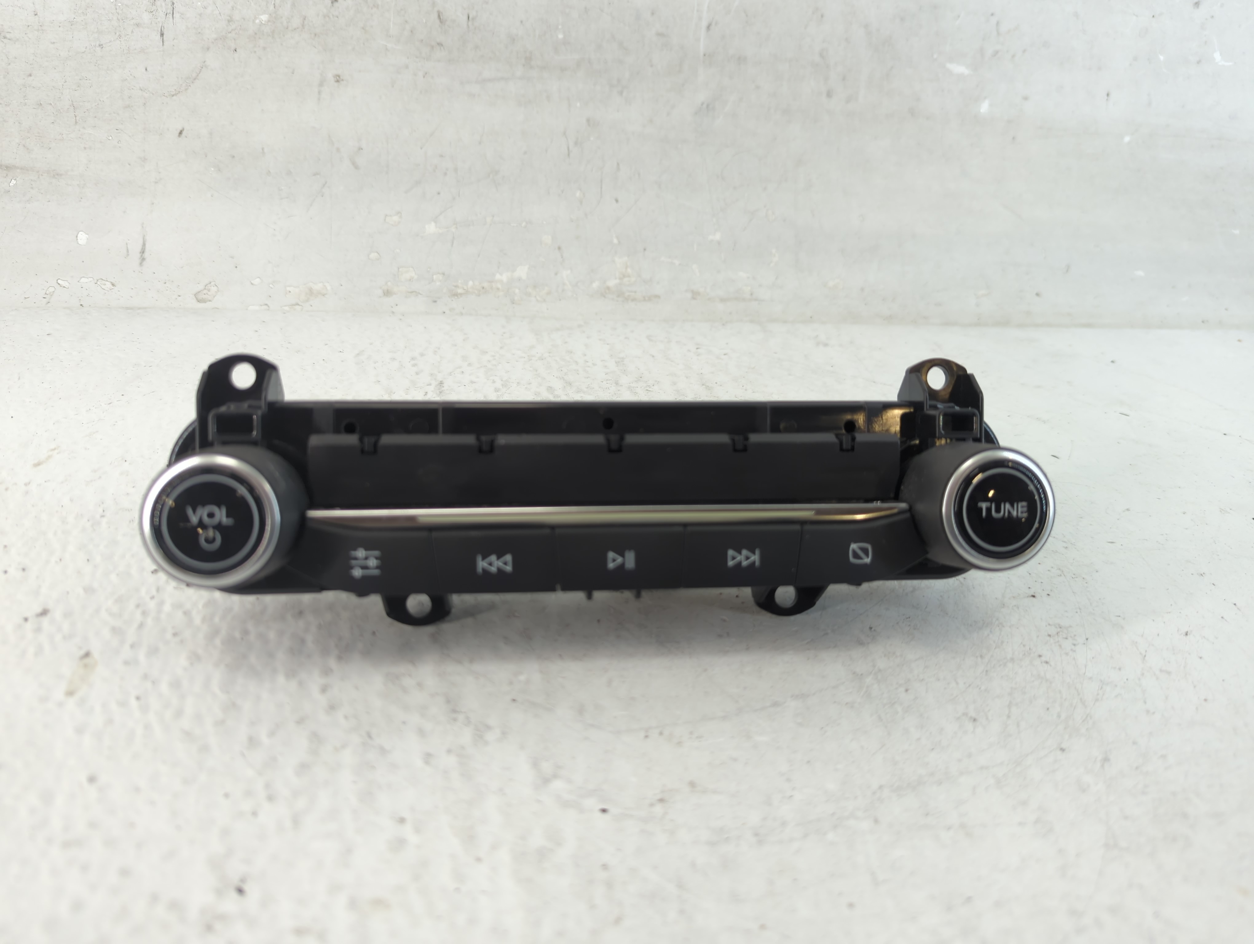 Picture of 2018-2020 Ford Ecosport Am Fm Cd Player Radio Receiver 1049826