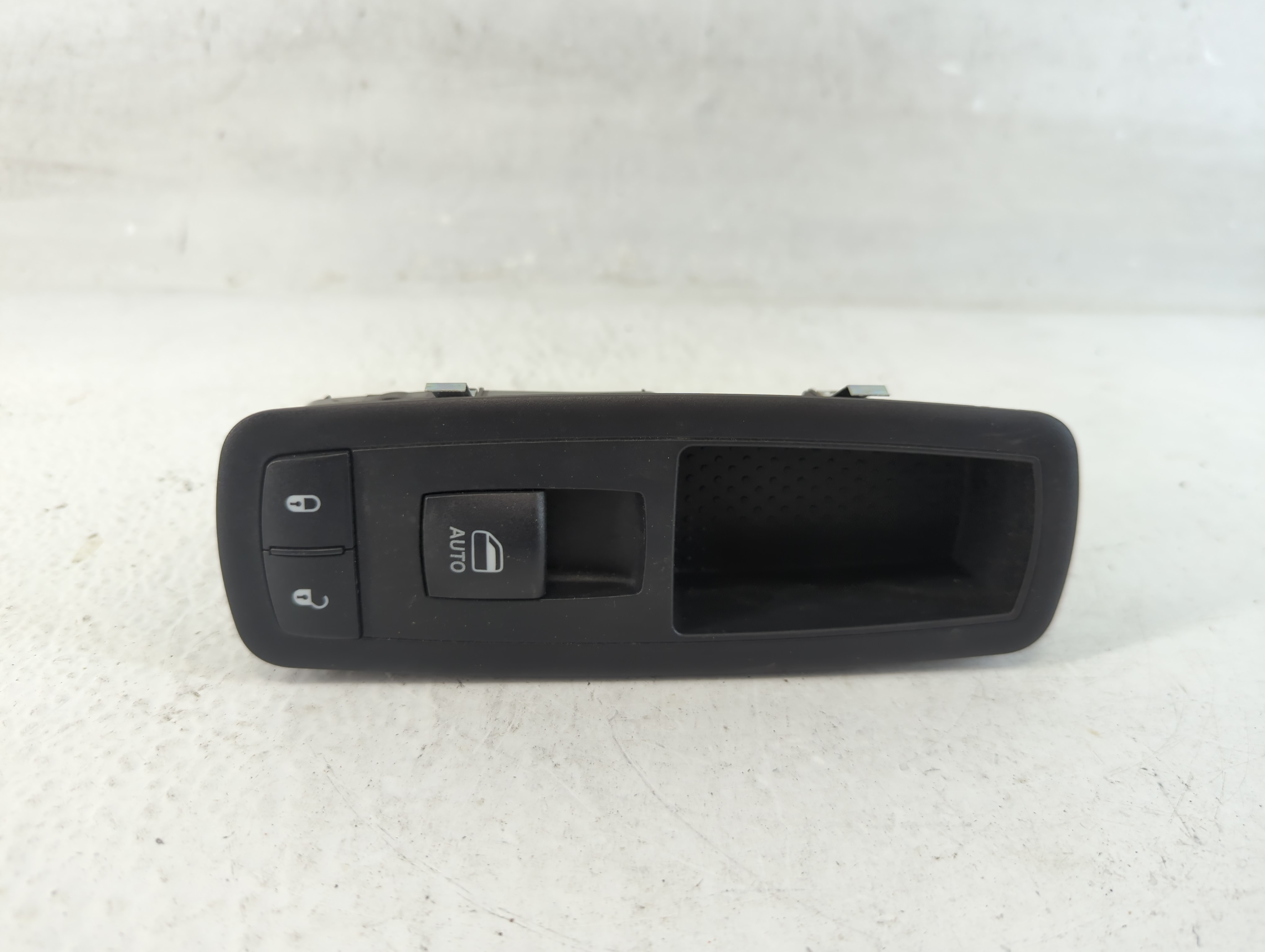 2014 Jeep Cherokee Driver Left Door Master Power Window Switch 1049843 - Oemusedautoparts1.com