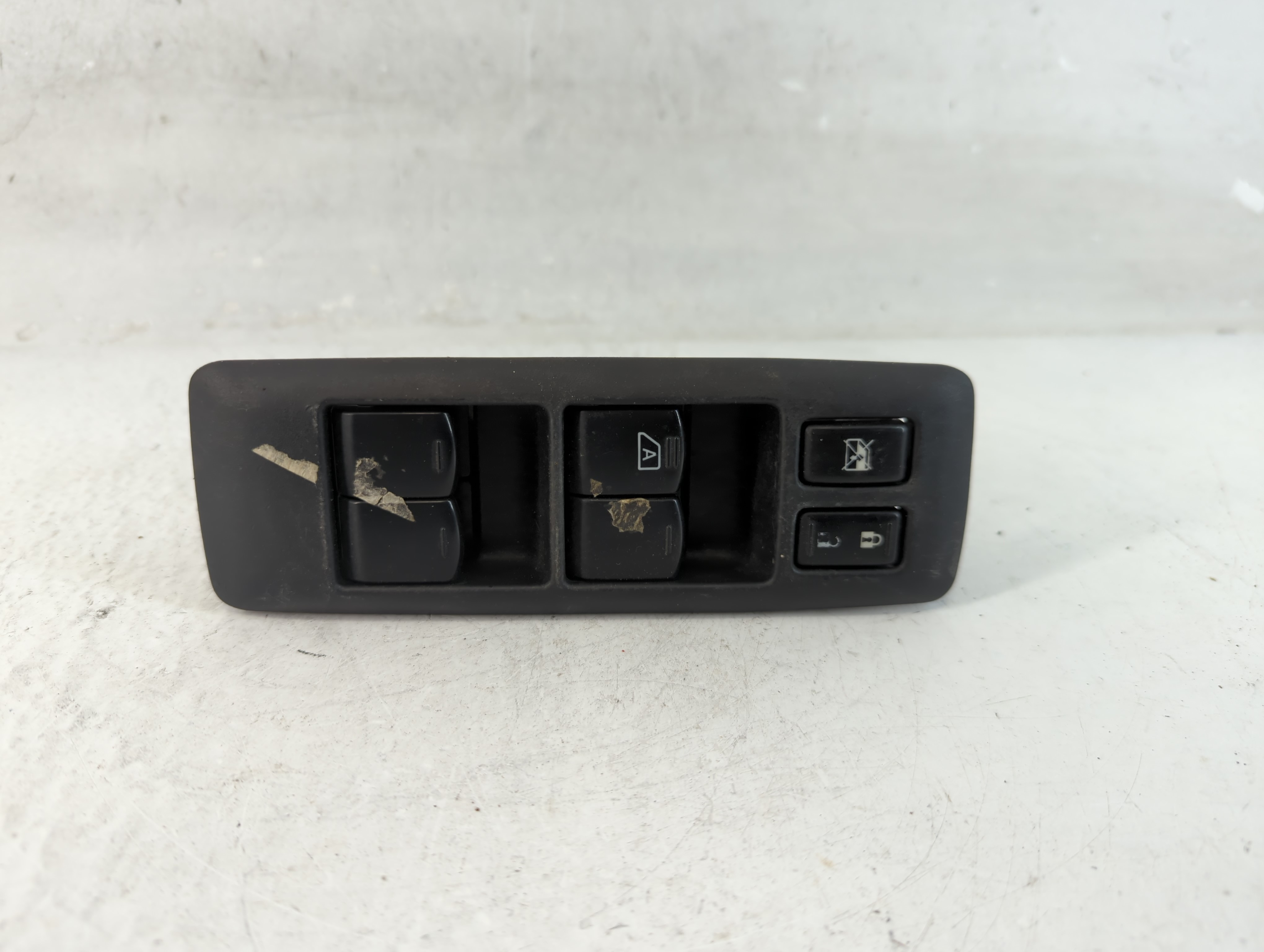 2011-2015 Nissan Rogue Driver Left Door Master Power Window Switch 1049845 - Oemusedautoparts1.com
