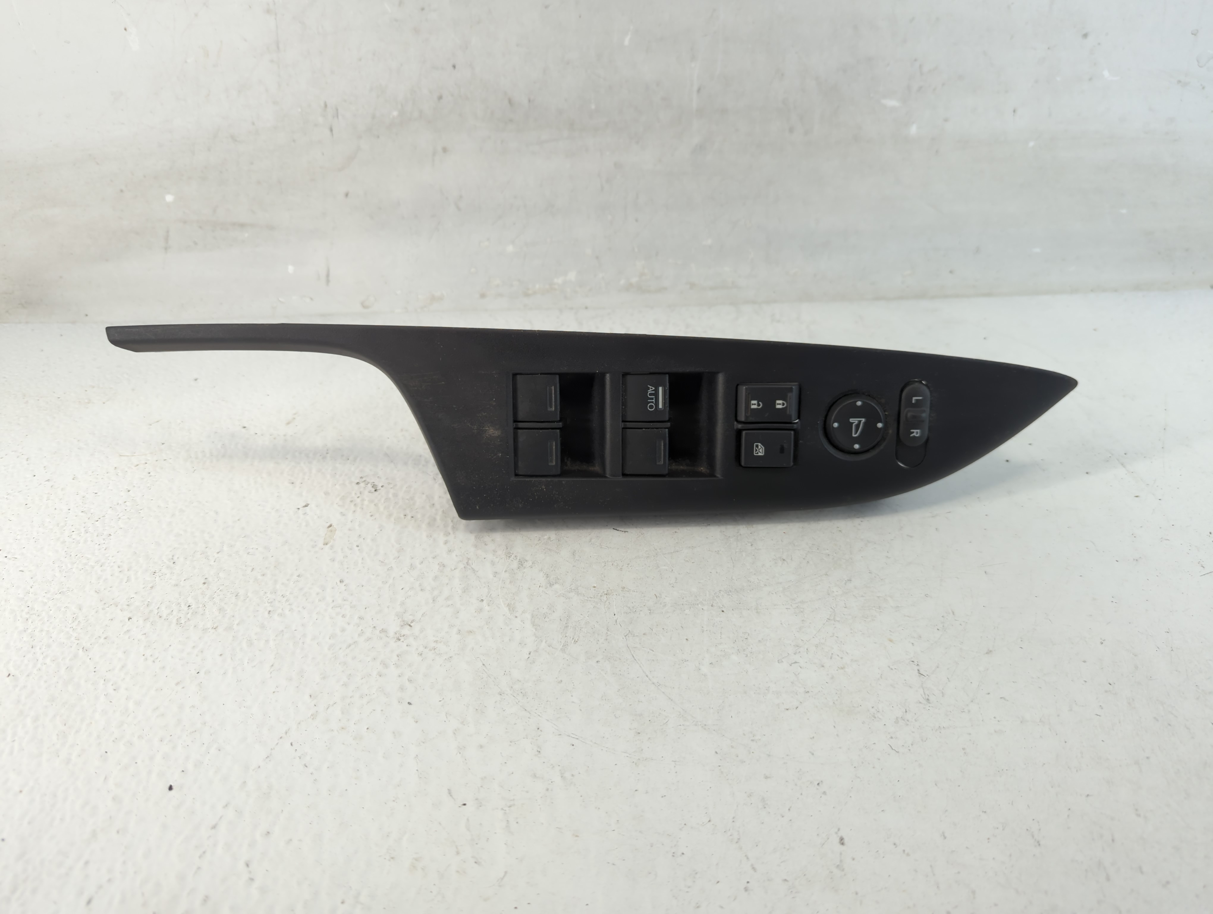 2013-2017 Honda Accord Driver Left Door Master Power Window Switch 1049847 - Oemusedautoparts1.com