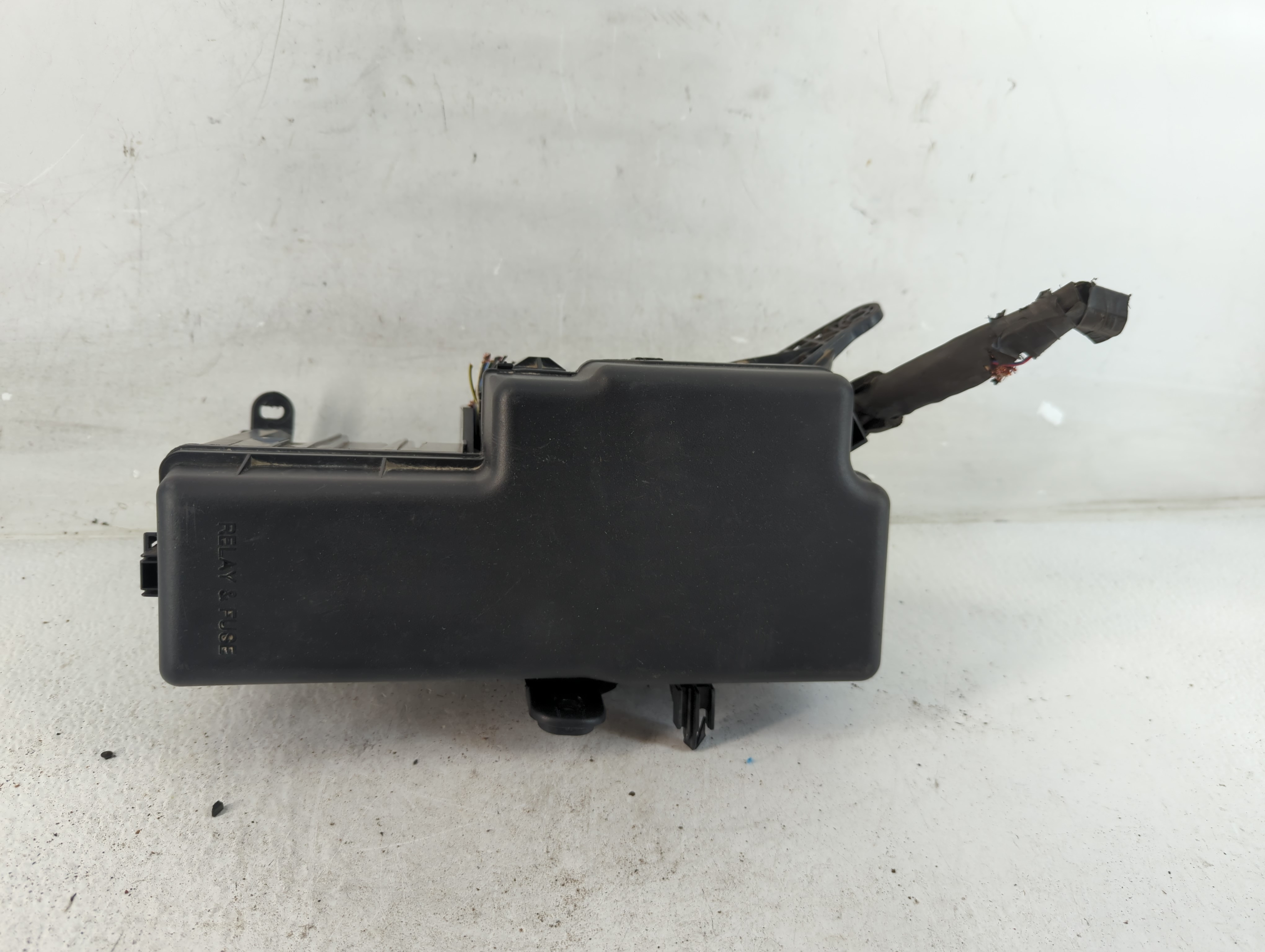 2002-2004 Toyota Camry Fusebox Fuse Box Relay Module 8036 1049858 - Oemusedautoparts1.com