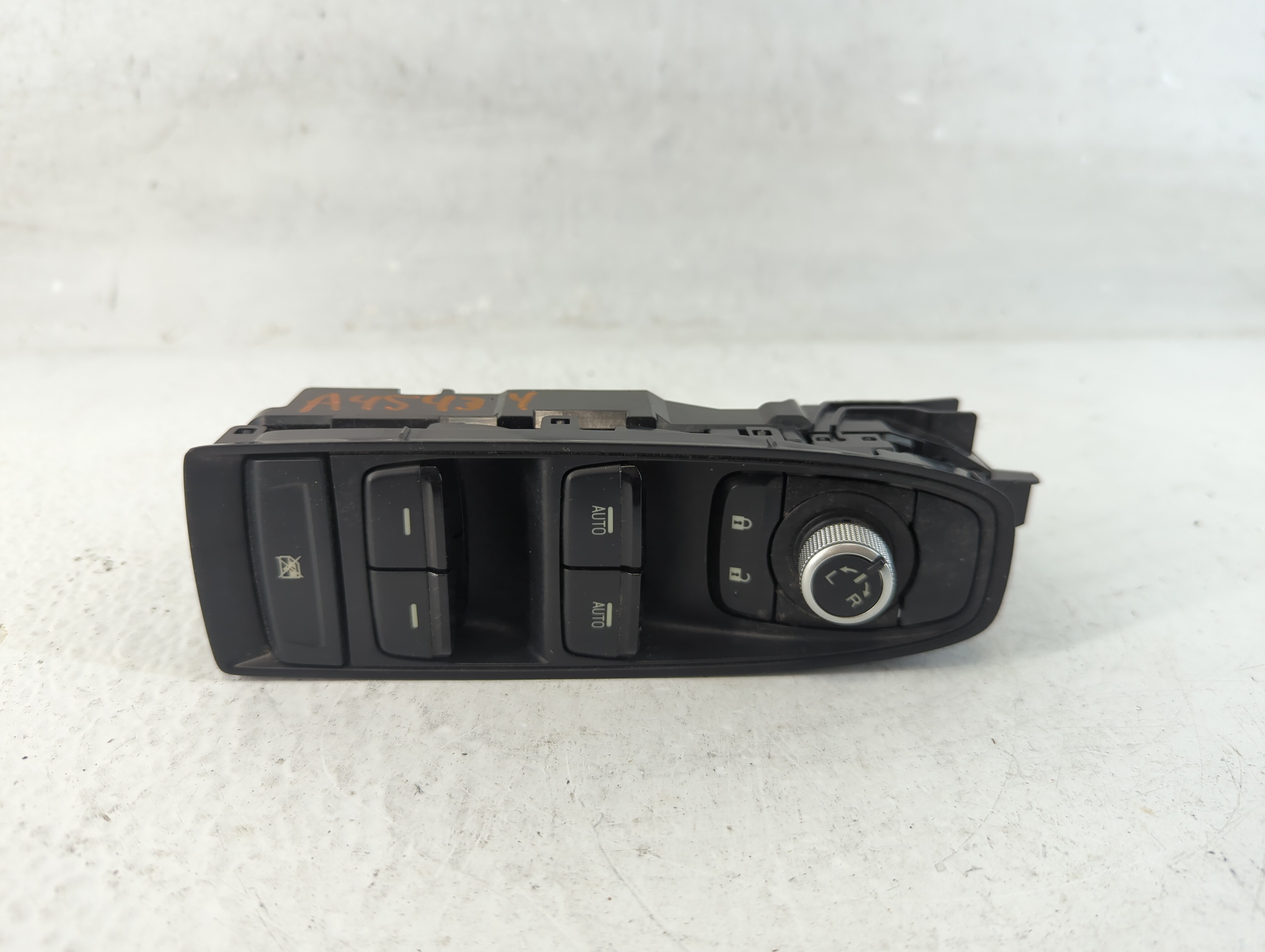 2021 Subaru Xv Driver Left Door Master Power Window Switch 1049870 - Oemusedautoparts1.com