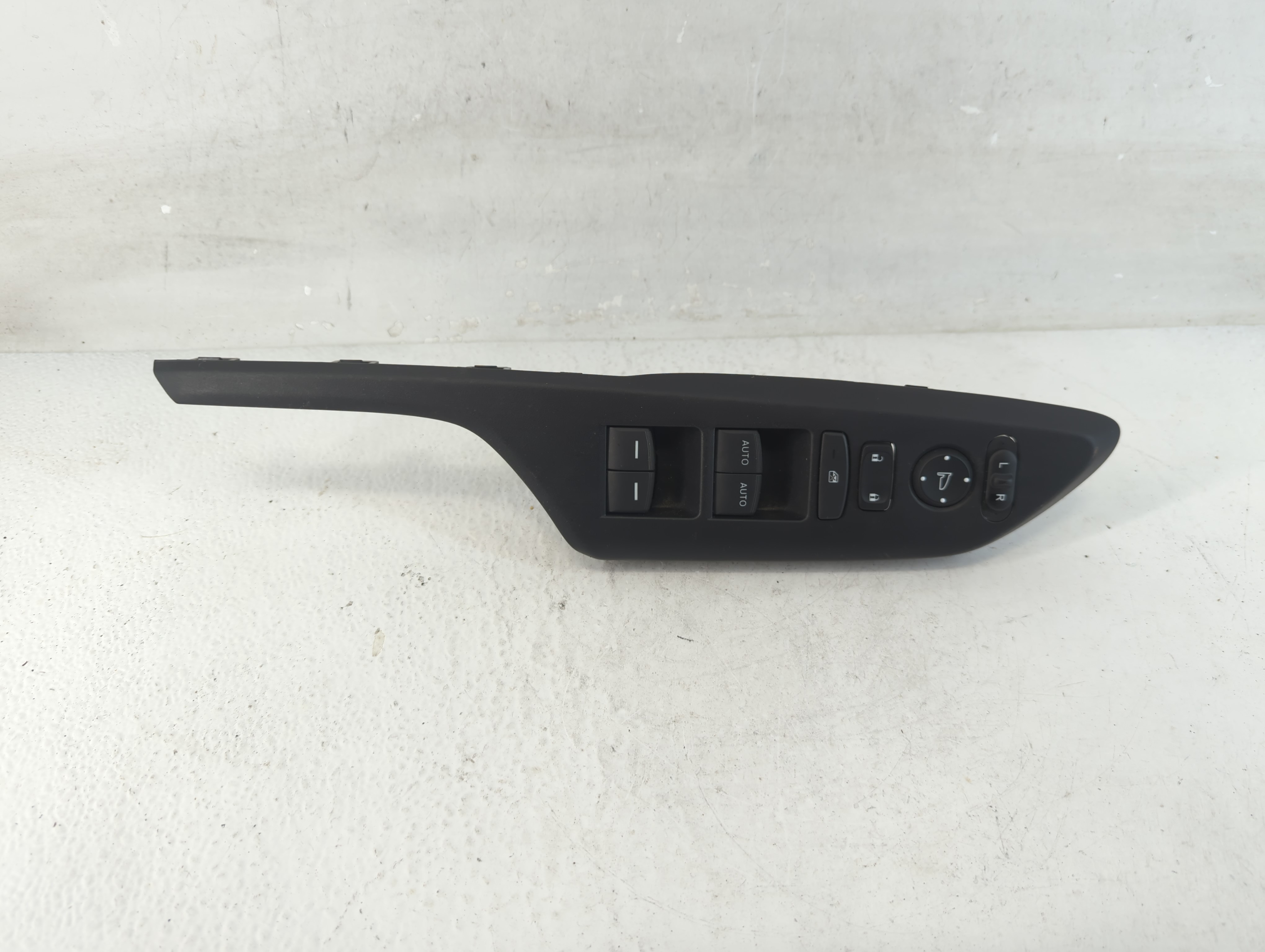 2016-2021 Honda Civic Driver Left Door Master Power Window Switch 1049872 - Oemusedautoparts1.com