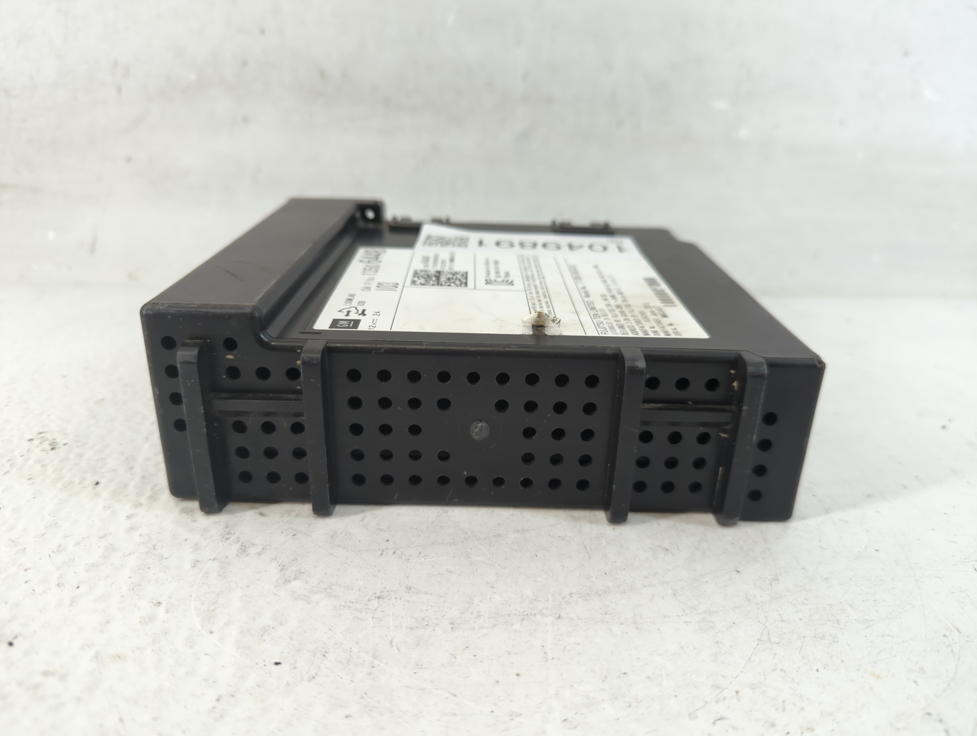 2015-2015 Chevrolet Silverado 1500 Am Fm Cd Player Radio Receiver 1049891 - Oemusedautoparts1.com