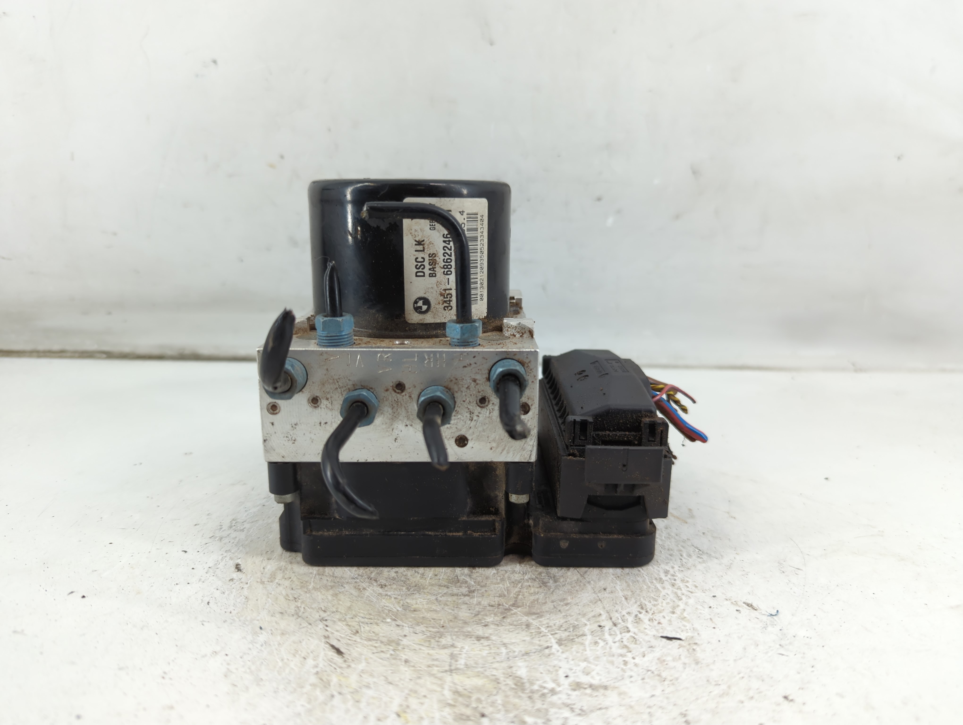 2012-2013 Bmw 320i Abs Pump Control Module 1049896 - Oemusedautoparts1.com