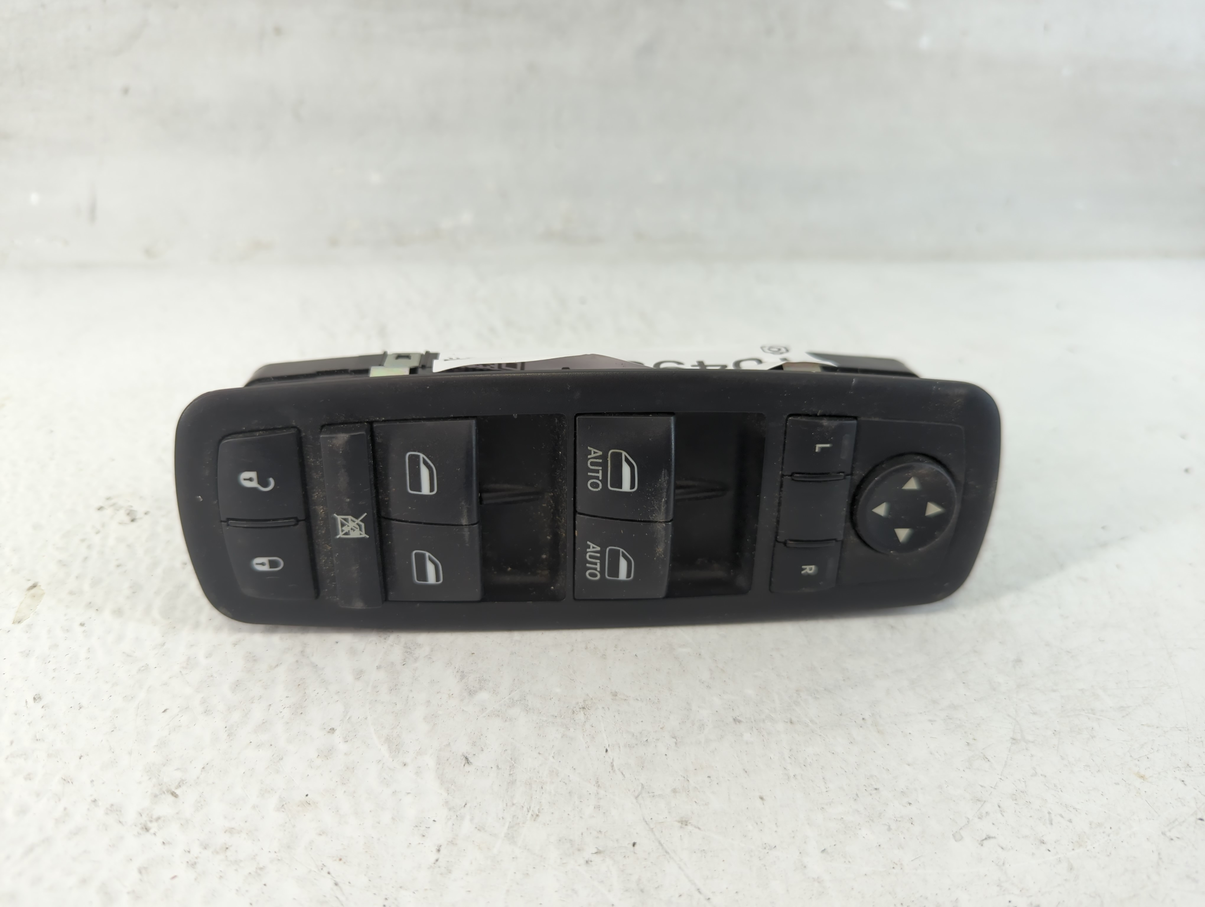 2011 Jeep Grand Cherokee Driver Left Door Master Power Window Switch 1049913 - Oemusedautoparts1.com