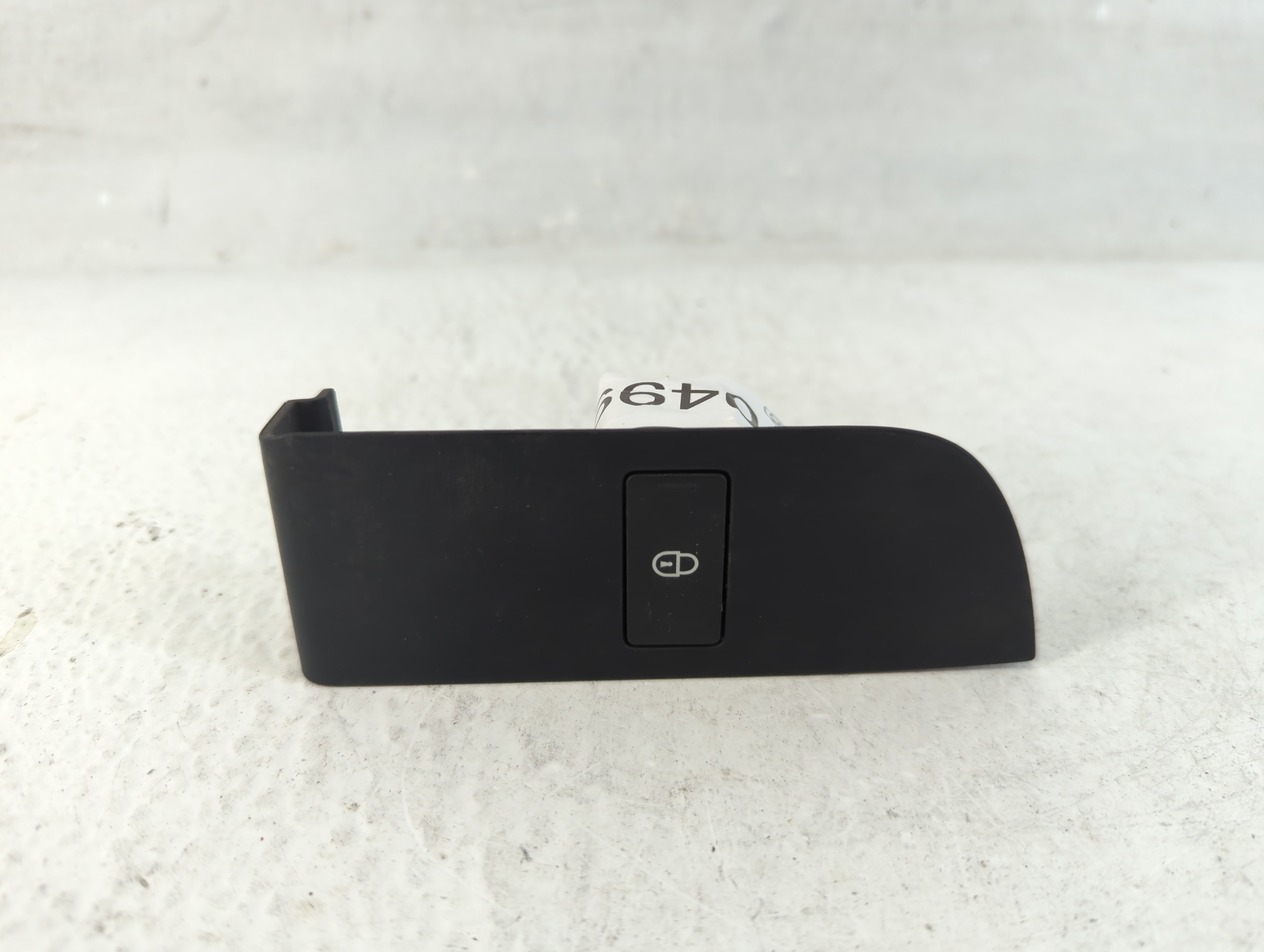 2017 Land Rover Discovery Driver Left Door Master Power Window Switch 1049915 - Oemusedautoparts1.com
