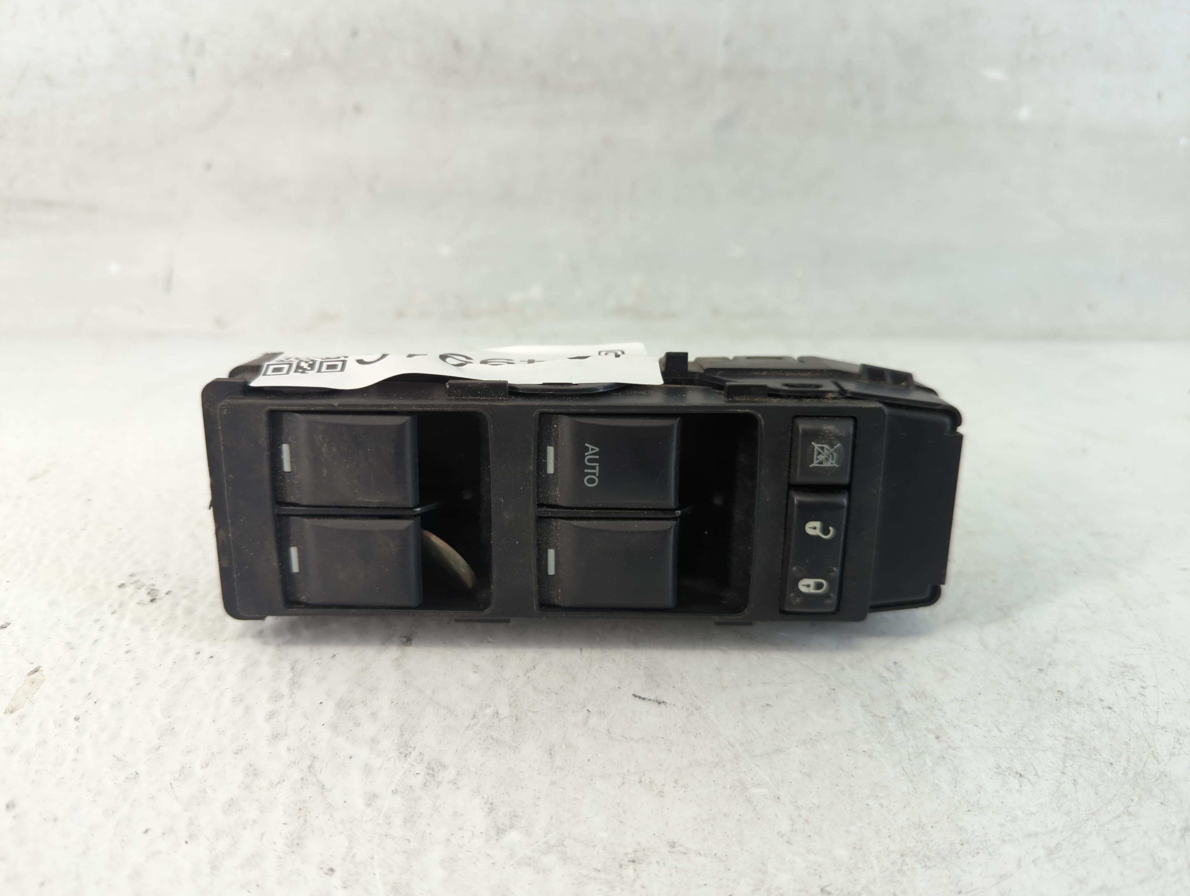 Picture of 2011-2017 Jeep Patriot Driver Left Door Master Power Window Switch 1049916